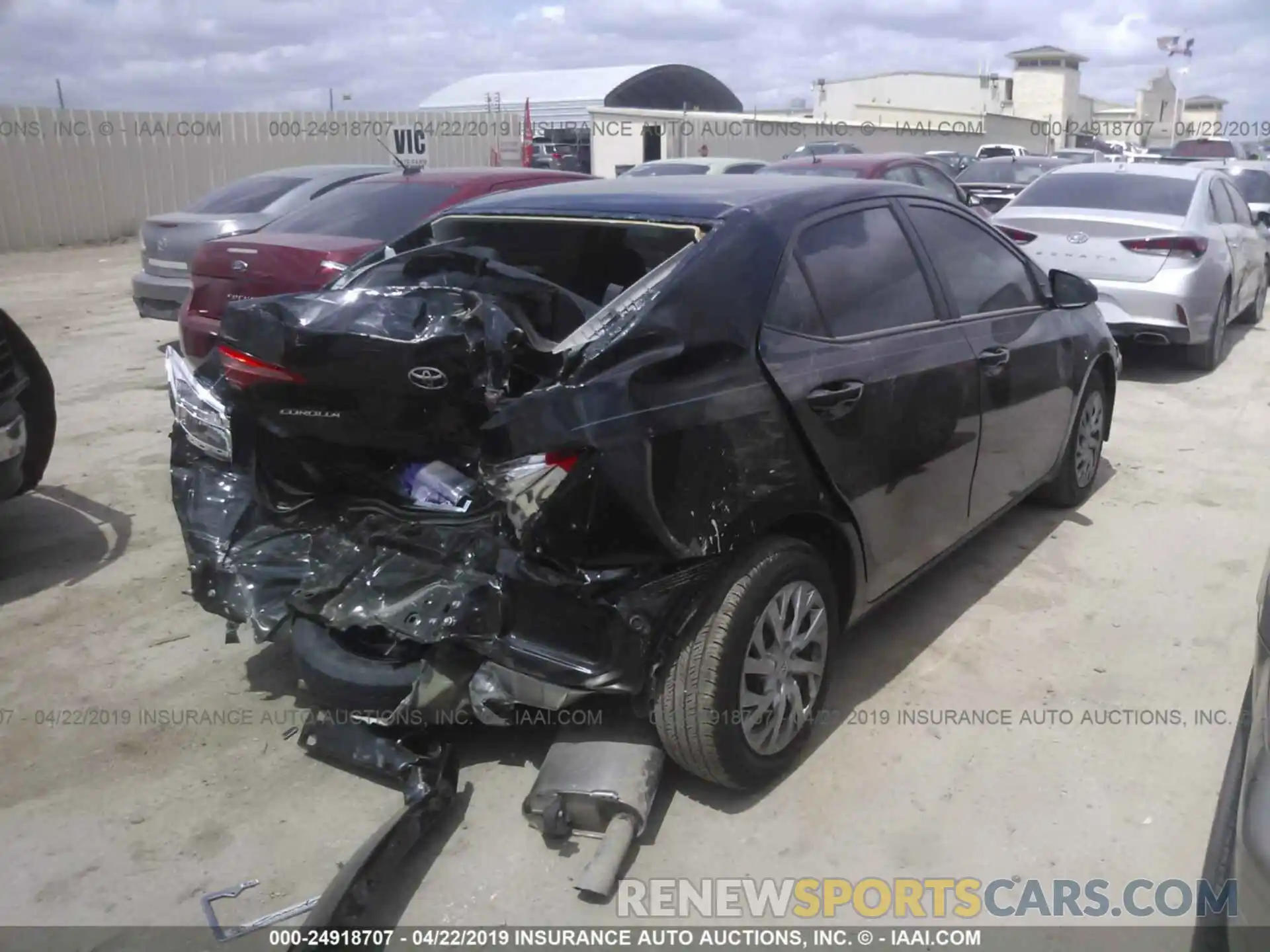 4 Photograph of a damaged car 5YFBURHE8KP924194 TOYOTA COROLLA 2019