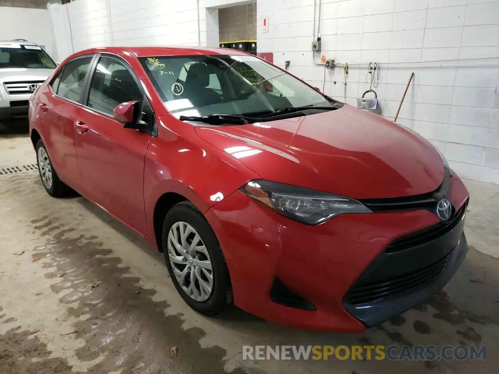 1 Photograph of a damaged car 5YFBURHE8KP924762 TOYOTA COROLLA 2019