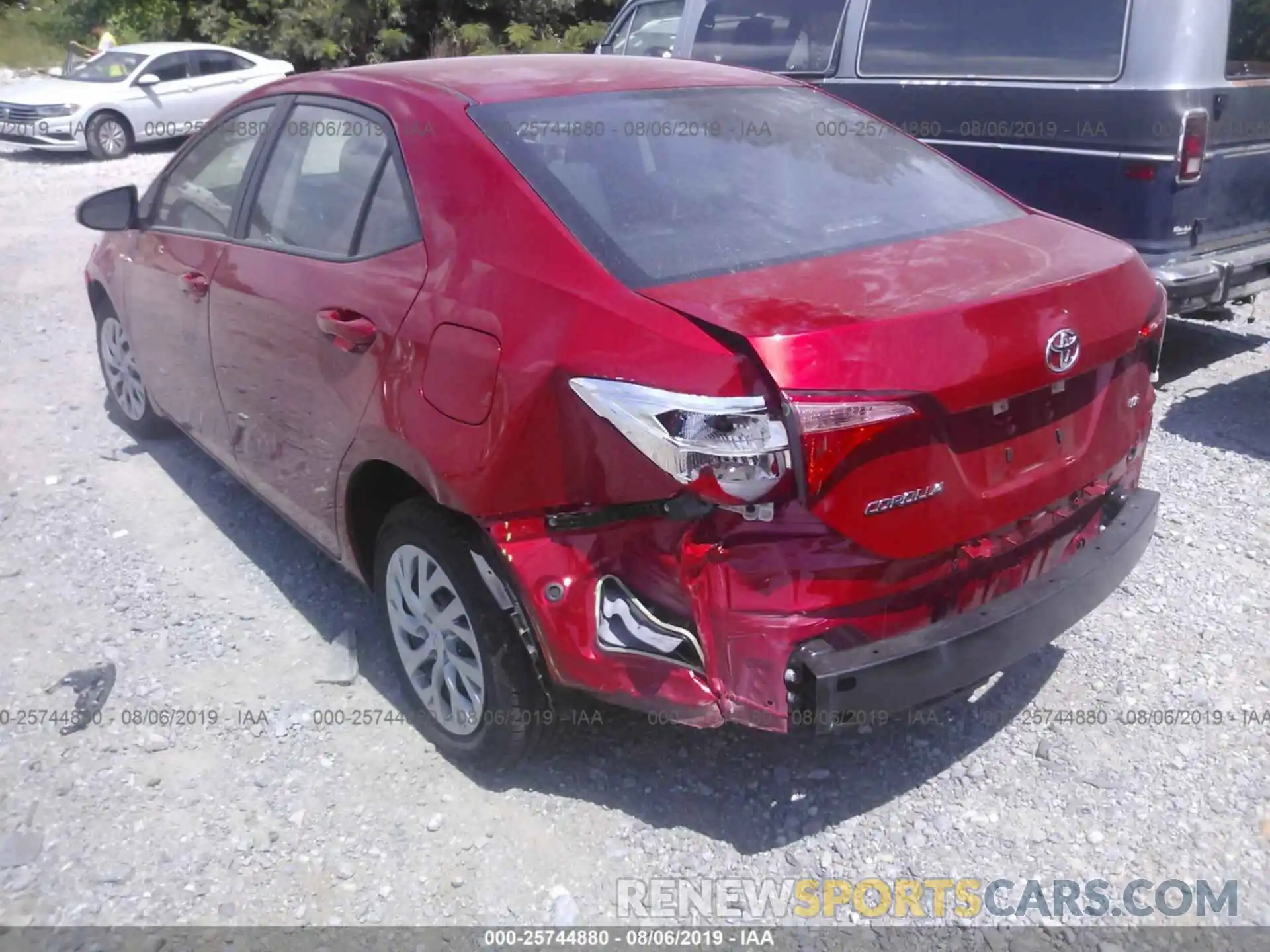 3 Photograph of a damaged car 5YFBURHE8KP924910 TOYOTA COROLLA 2019