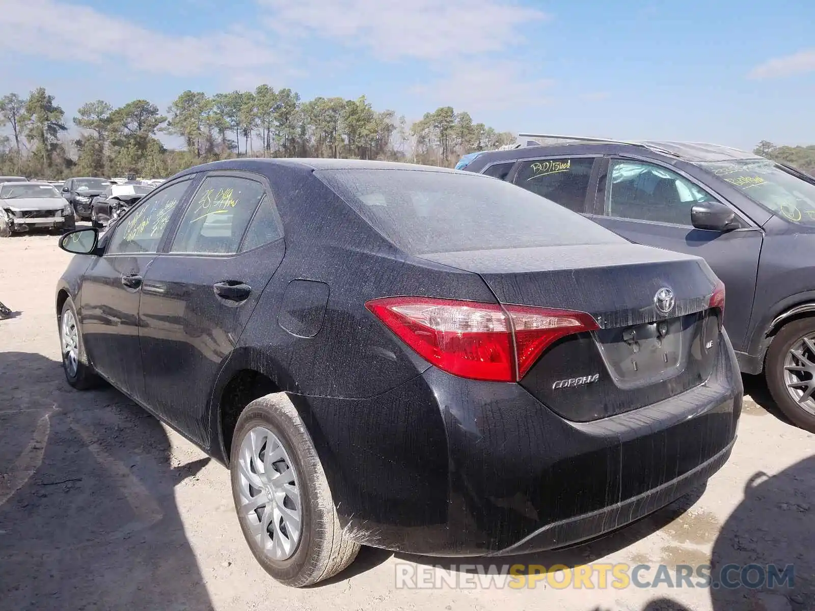 3 Photograph of a damaged car 5YFBURHE8KP926995 TOYOTA COROLLA 2019