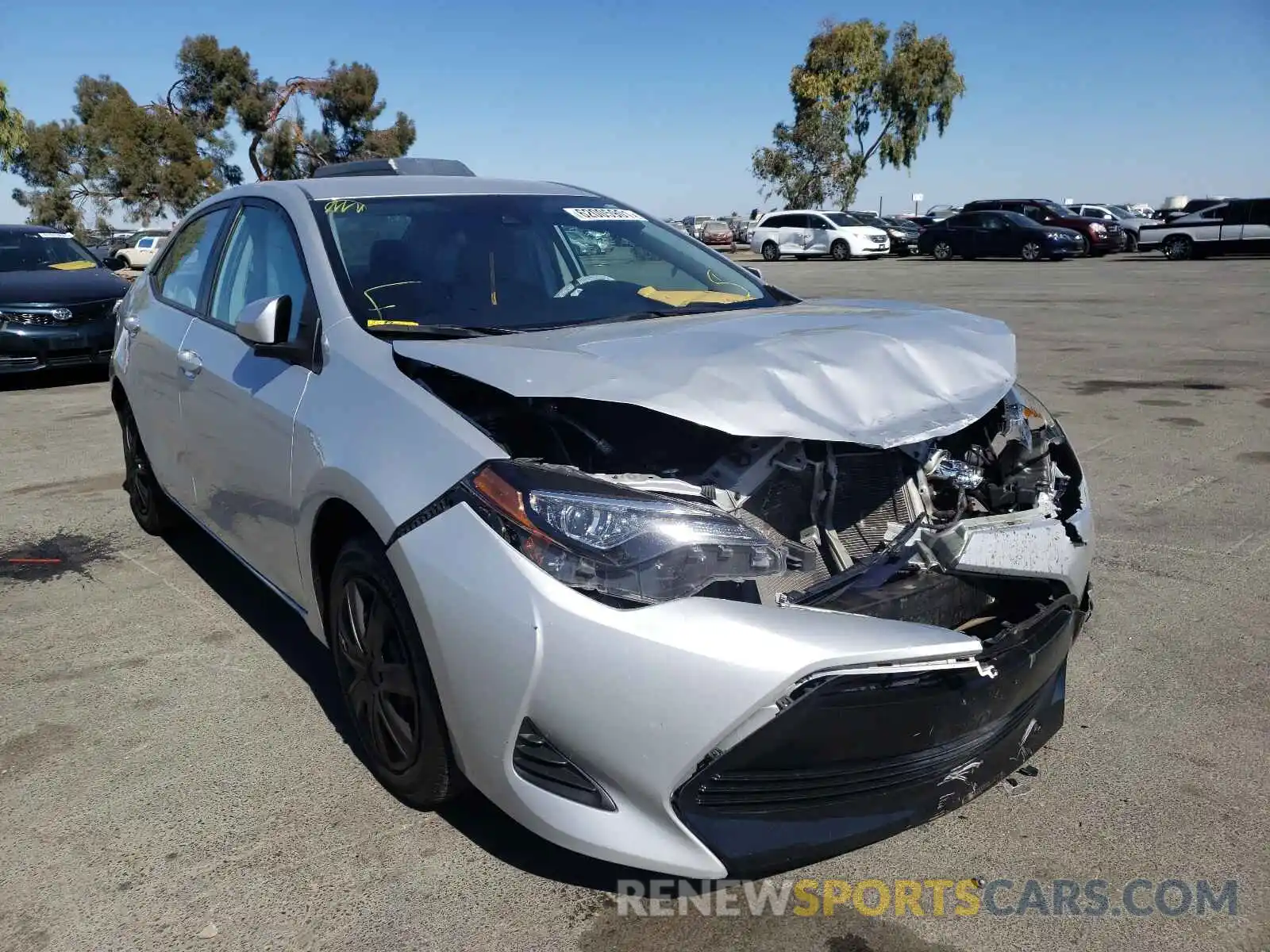 1 Photograph of a damaged car 5YFBURHE8KP927015 TOYOTA COROLLA 2019