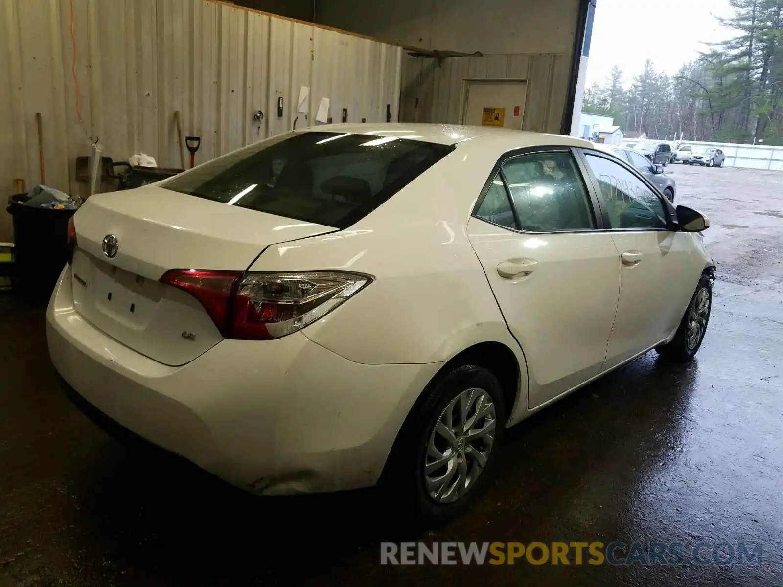 4 Photograph of a damaged car 5YFBURHE8KP927208 TOYOTA COROLLA 2019