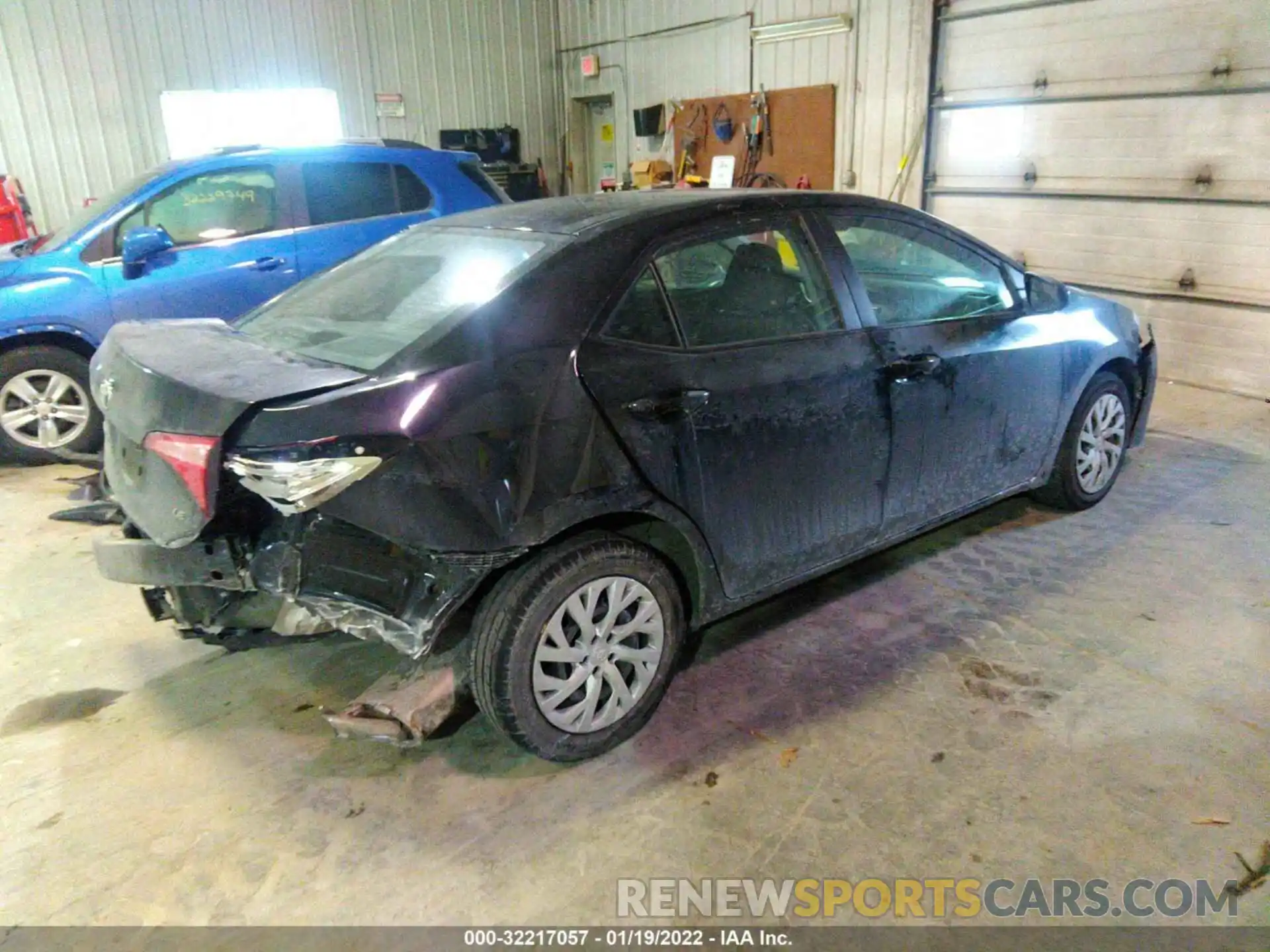 4 Photograph of a damaged car 5YFBURHE8KP927435 TOYOTA COROLLA 2019