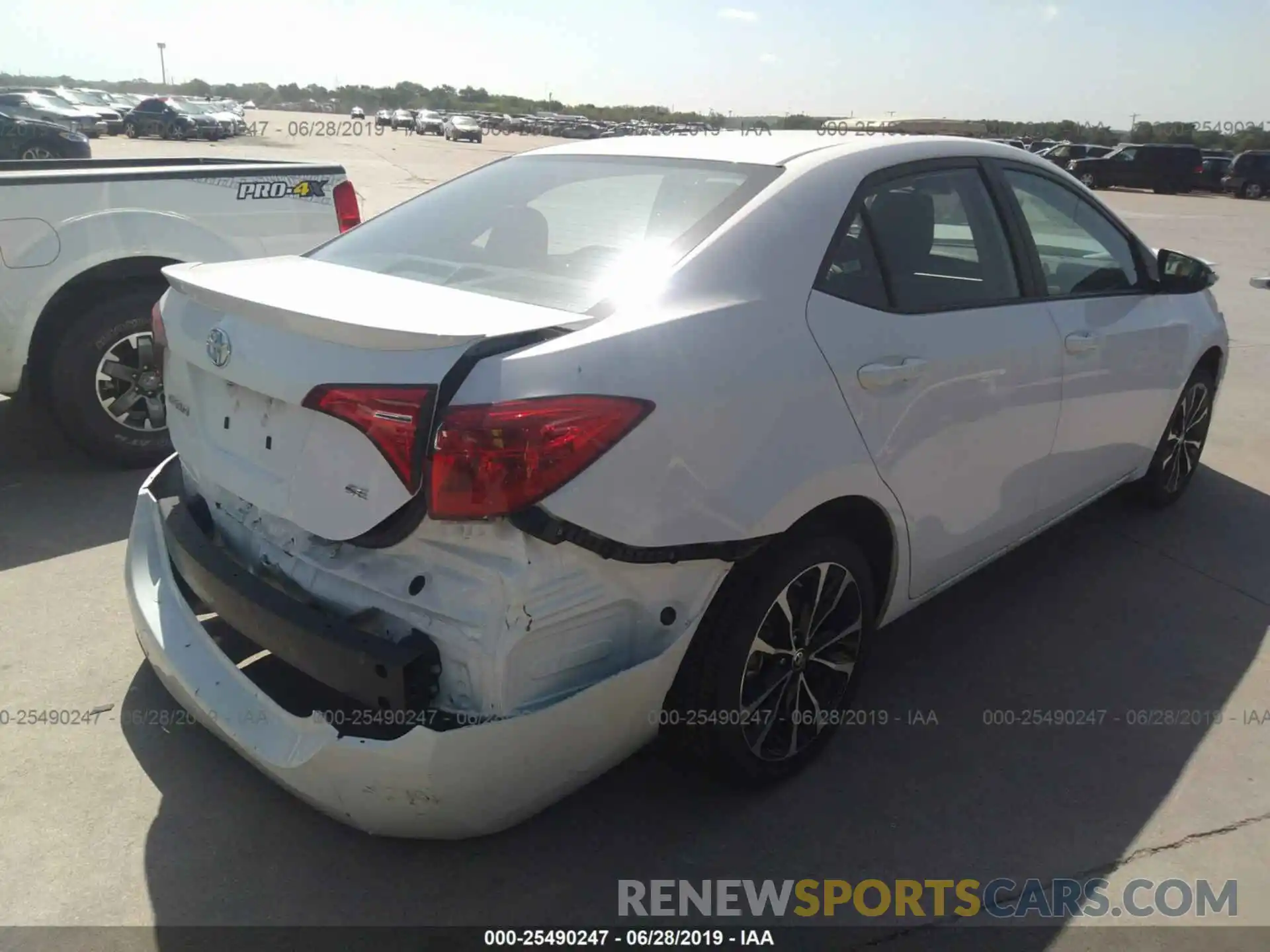 4 Photograph of a damaged car 5YFBURHE8KP928004 TOYOTA COROLLA 2019