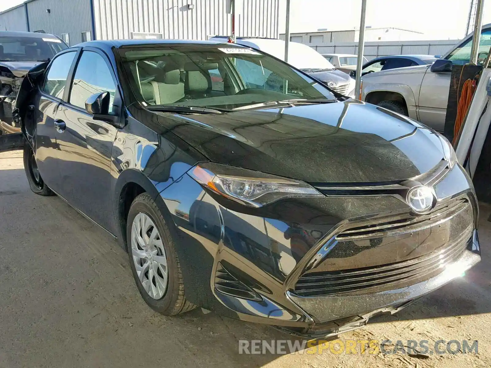 1 Photograph of a damaged car 5YFBURHE8KP929167 TOYOTA COROLLA 2019