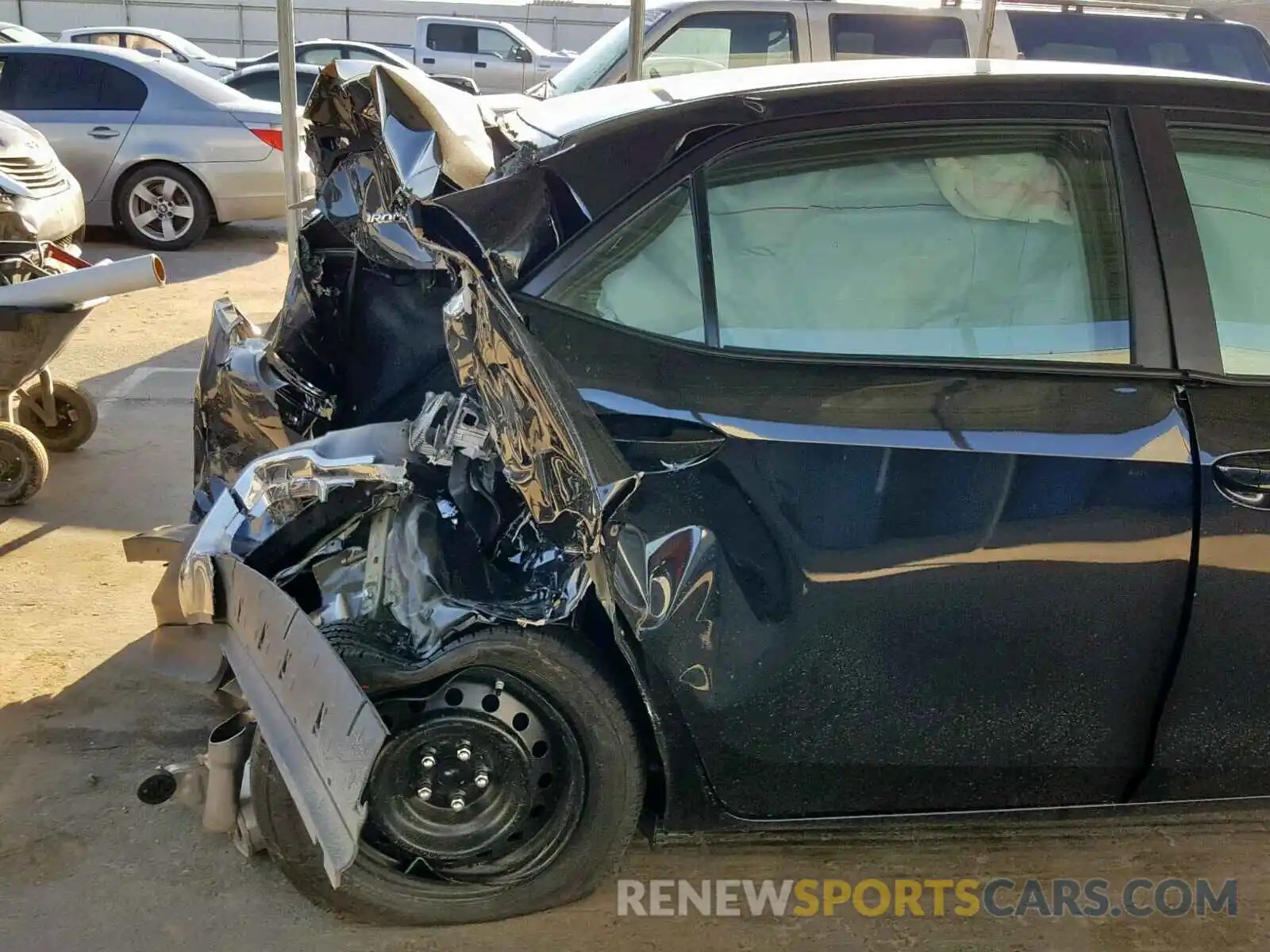 9 Photograph of a damaged car 5YFBURHE8KP929167 TOYOTA COROLLA 2019