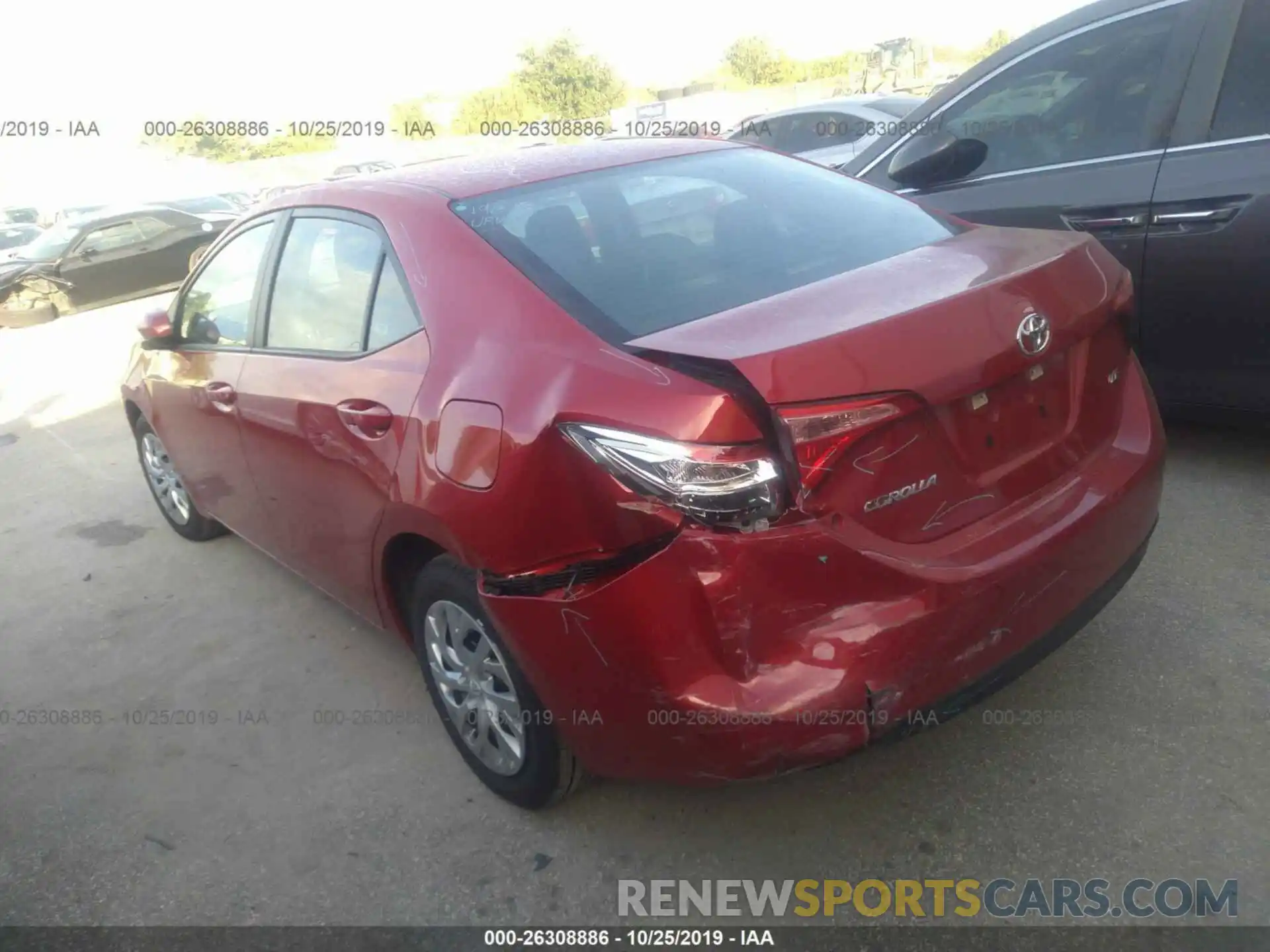 3 Photograph of a damaged car 5YFBURHE8KP929704 TOYOTA COROLLA 2019