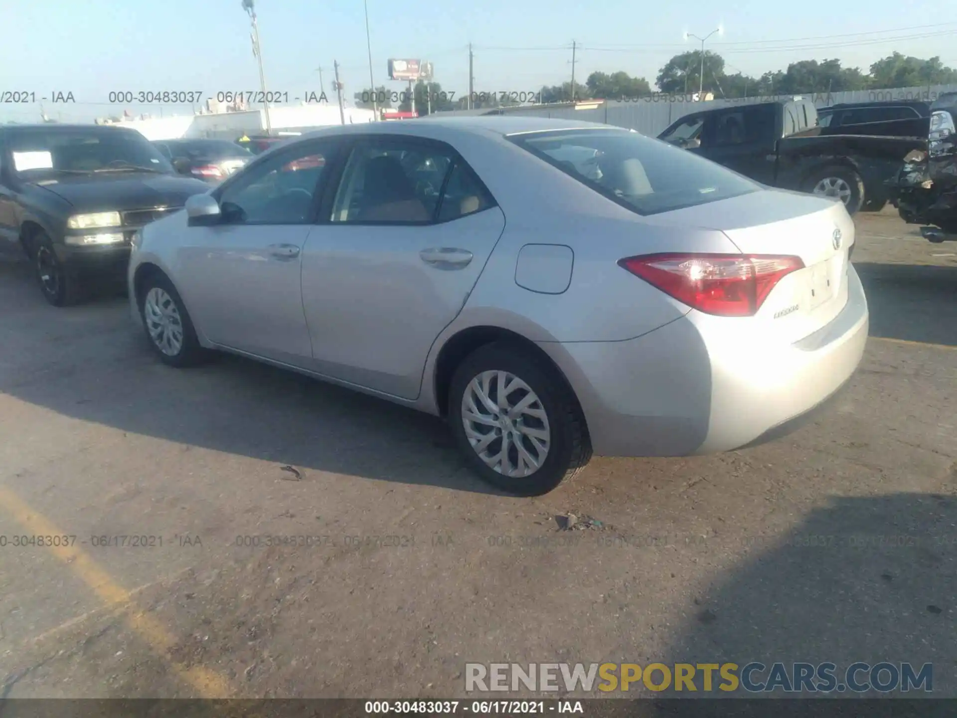 3 Photograph of a damaged car 5YFBURHE8KP930223 TOYOTA COROLLA 2019