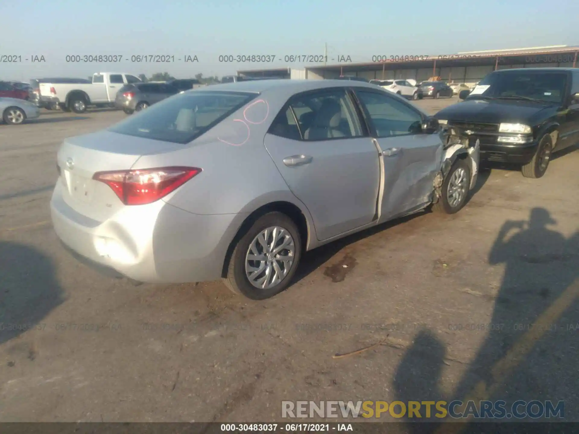 4 Photograph of a damaged car 5YFBURHE8KP930223 TOYOTA COROLLA 2019