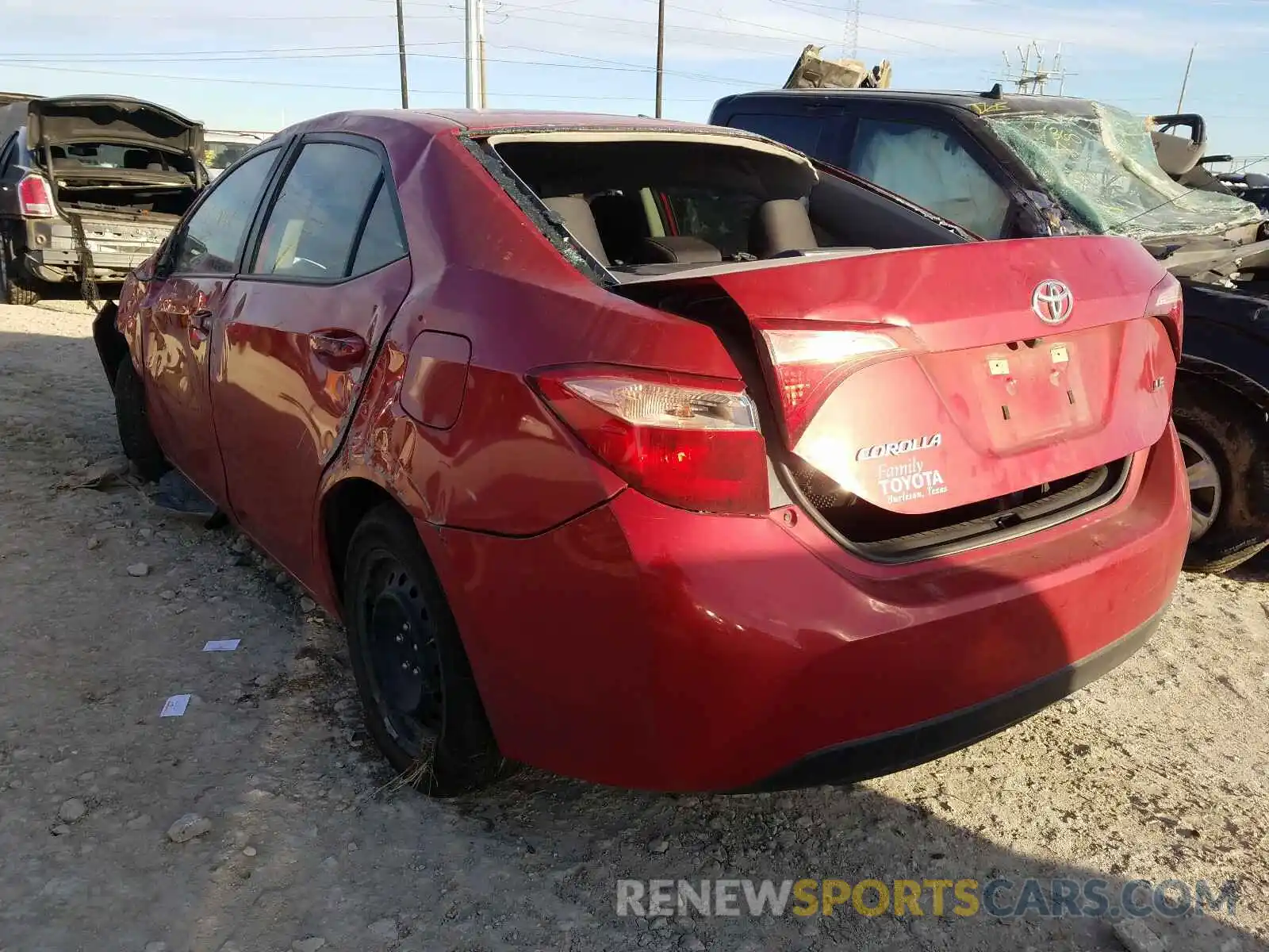 3 Photograph of a damaged car 5YFBURHE8KP930254 TOYOTA COROLLA 2019