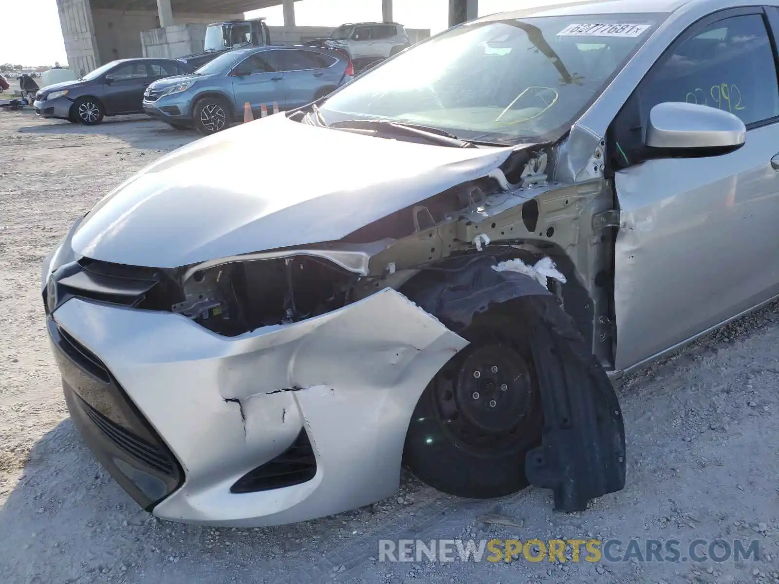 9 Photograph of a damaged car 5YFBURHE8KP932389 TOYOTA COROLLA 2019