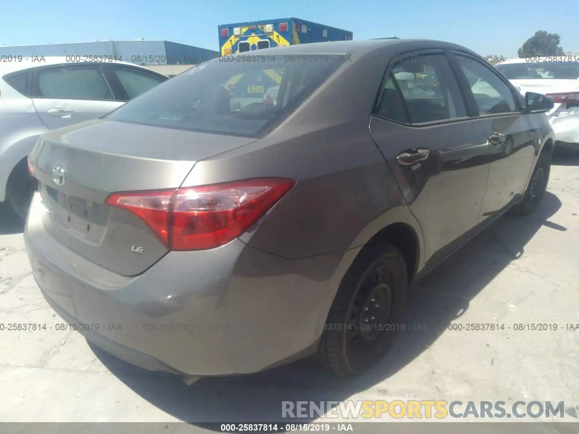 4 Фотография поврежденного автомобиля 5YFBURHE8KP932585 TOYOTA COROLLA 2019