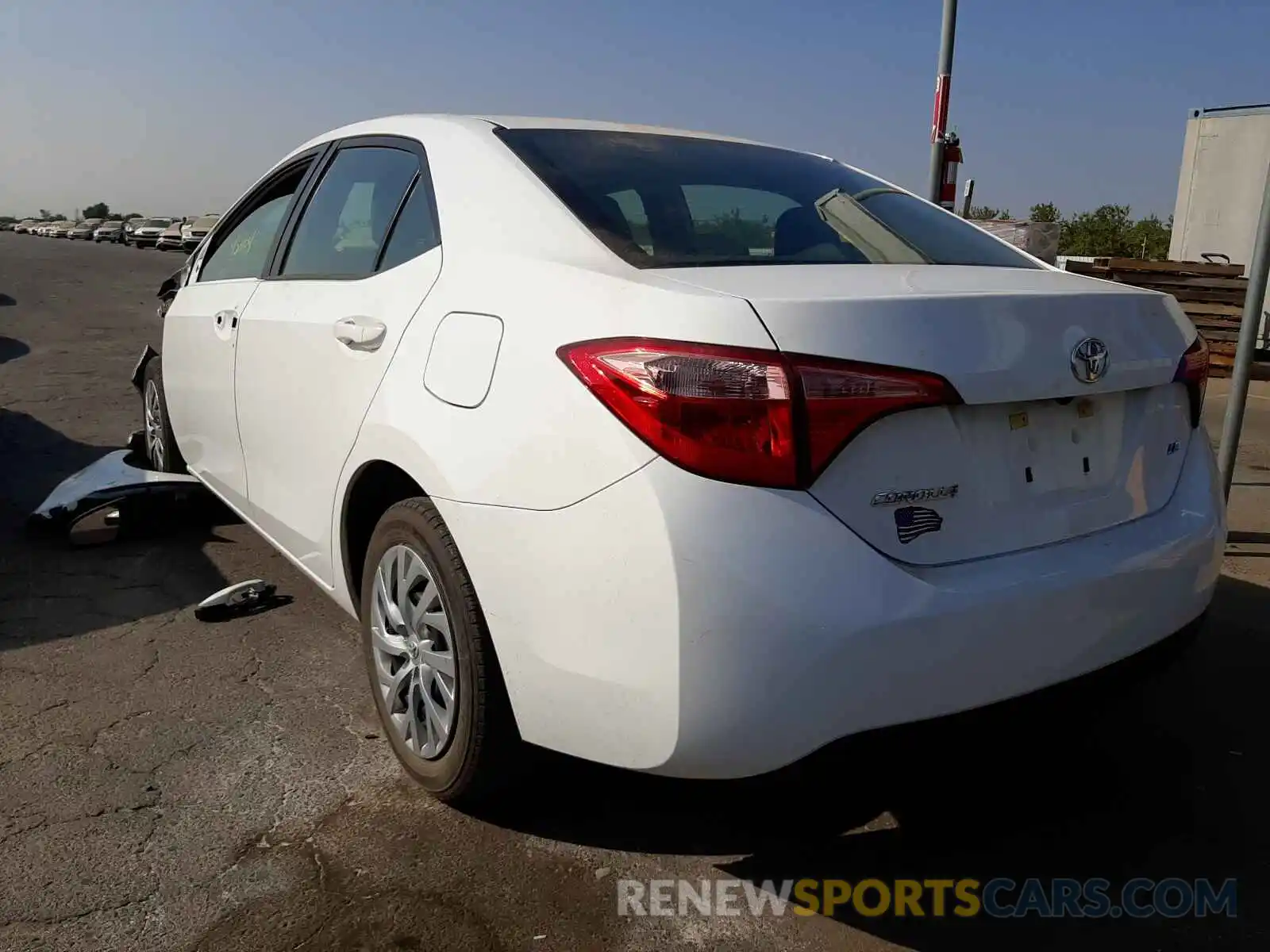 3 Photograph of a damaged car 5YFBURHE8KP932716 TOYOTA COROLLA 2019