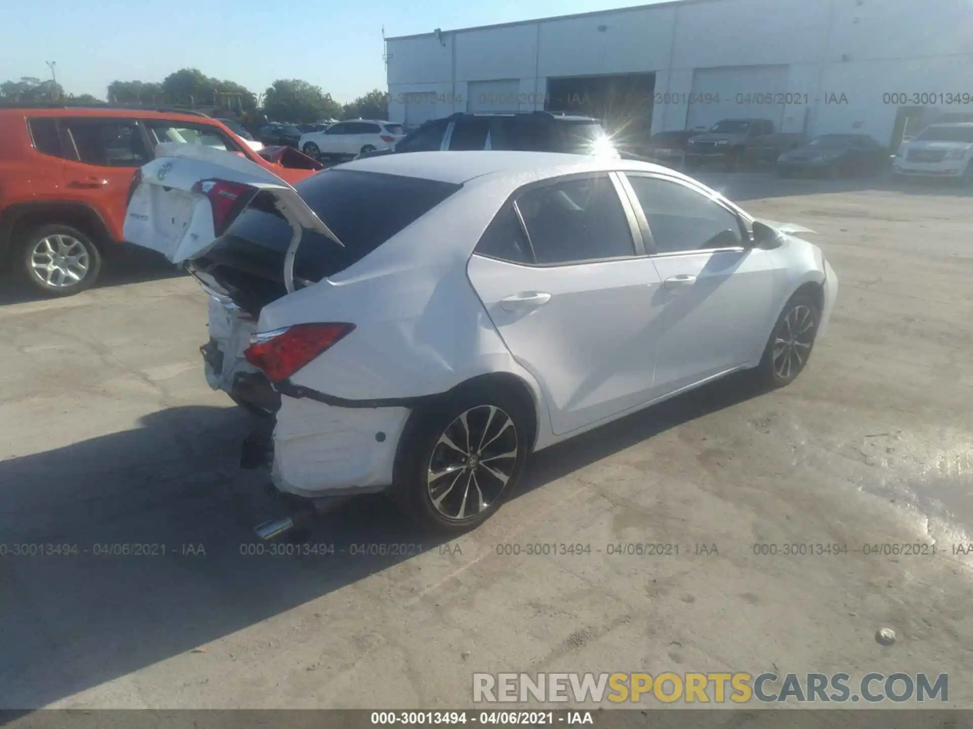 4 Photograph of a damaged car 5YFBURHE8KP933543 TOYOTA COROLLA 2019