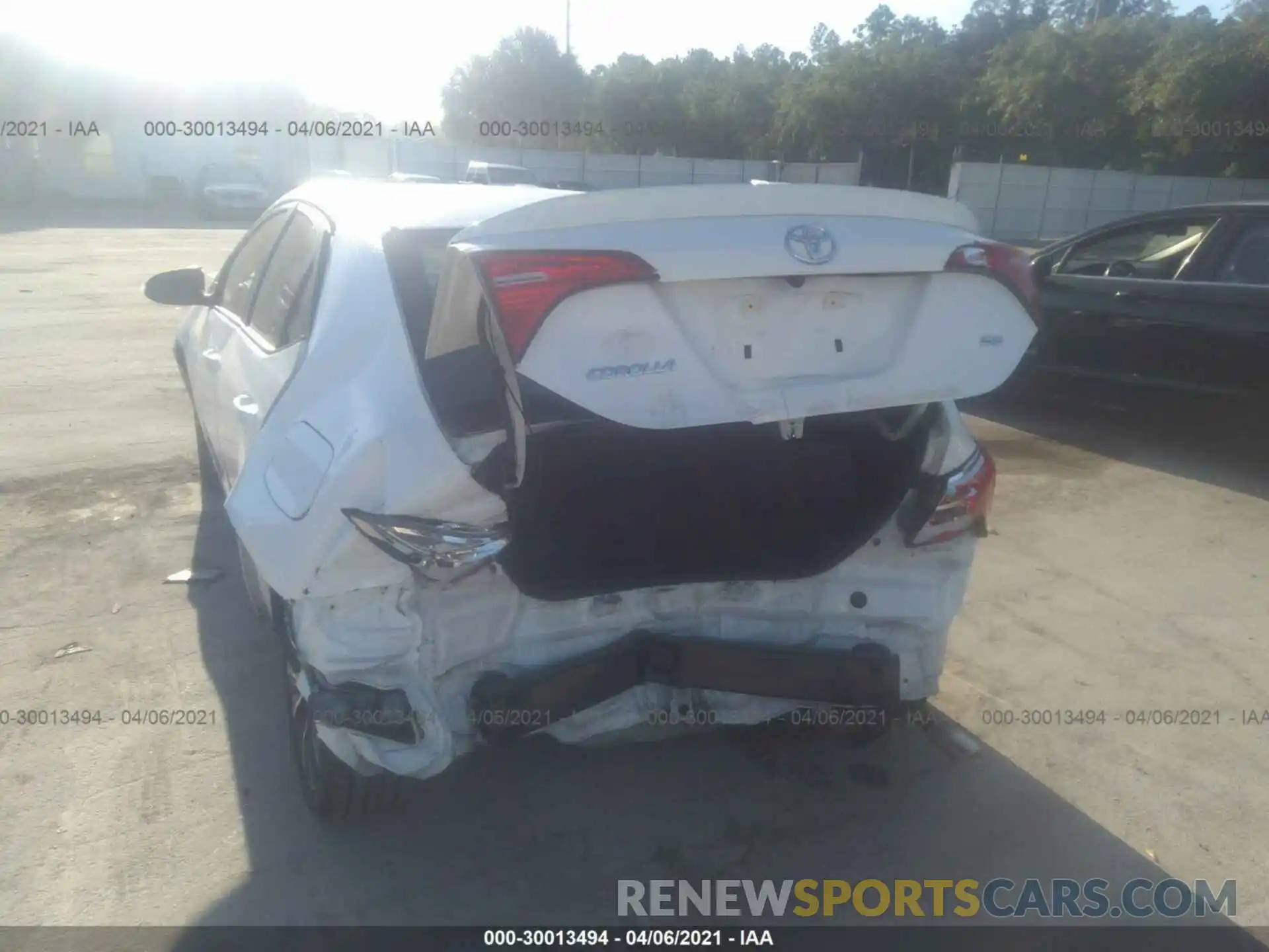 6 Photograph of a damaged car 5YFBURHE8KP933543 TOYOTA COROLLA 2019