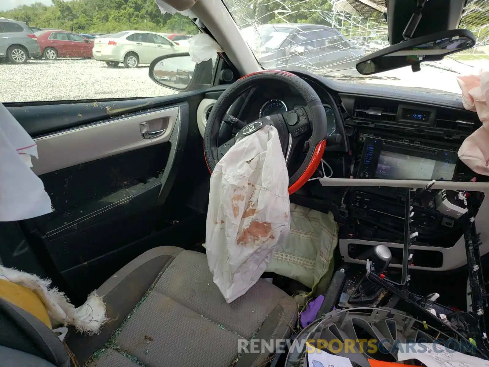 9 Photograph of a damaged car 5YFBURHE8KP934286 TOYOTA COROLLA 2019