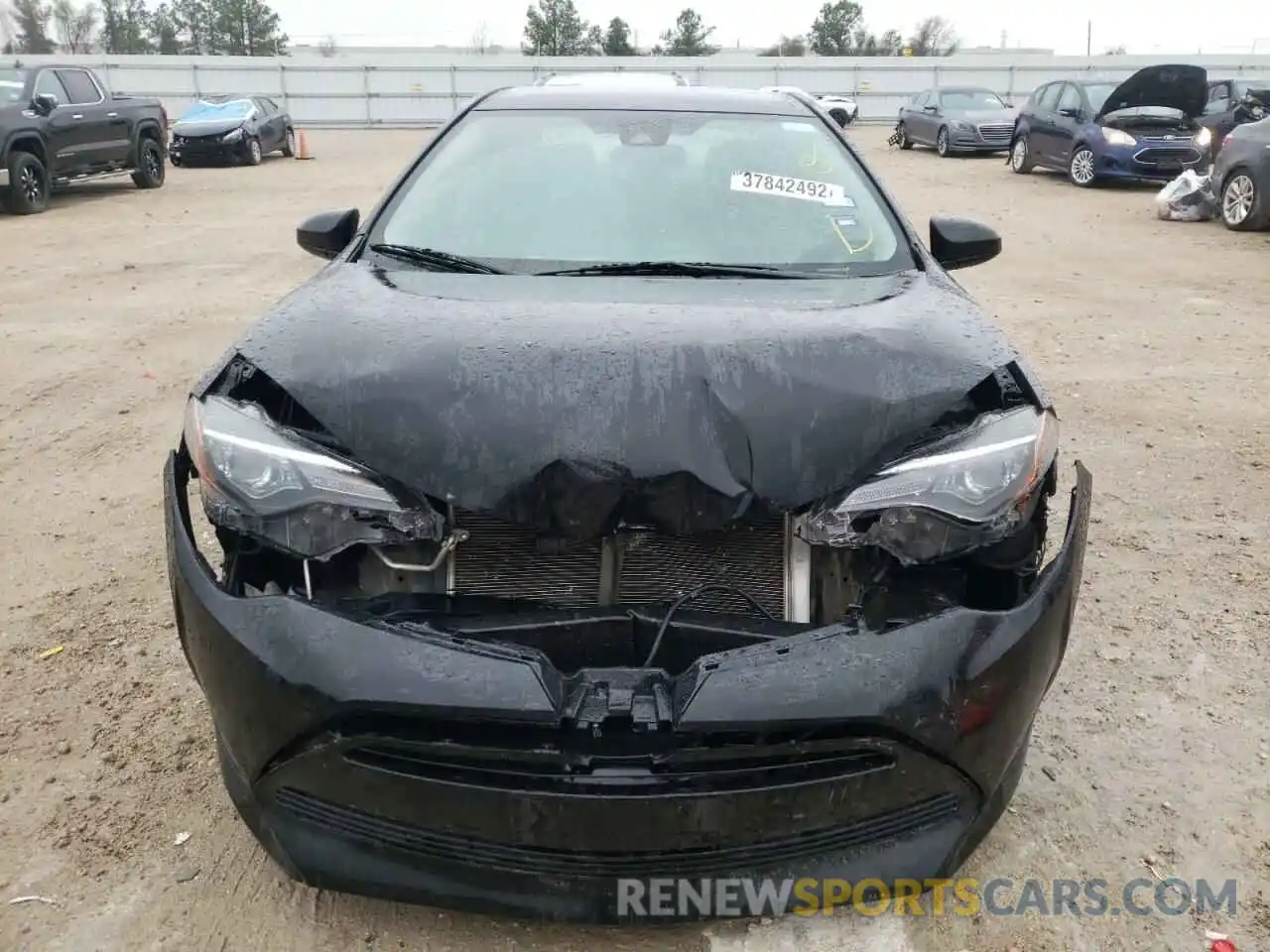 9 Photograph of a damaged car 5YFBURHE8KP935342 TOYOTA COROLLA 2019