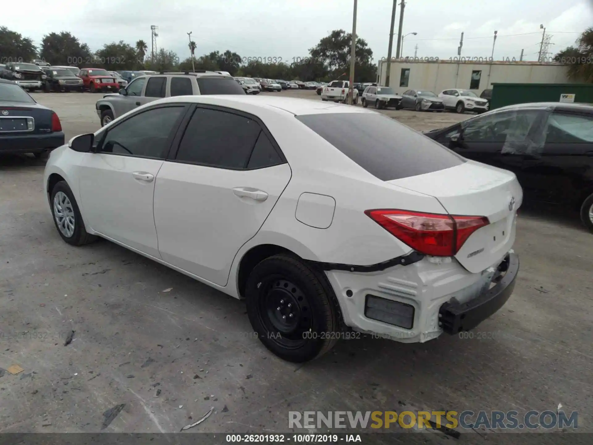 3 Photograph of a damaged car 5YFBURHE8KP935728 TOYOTA COROLLA 2019