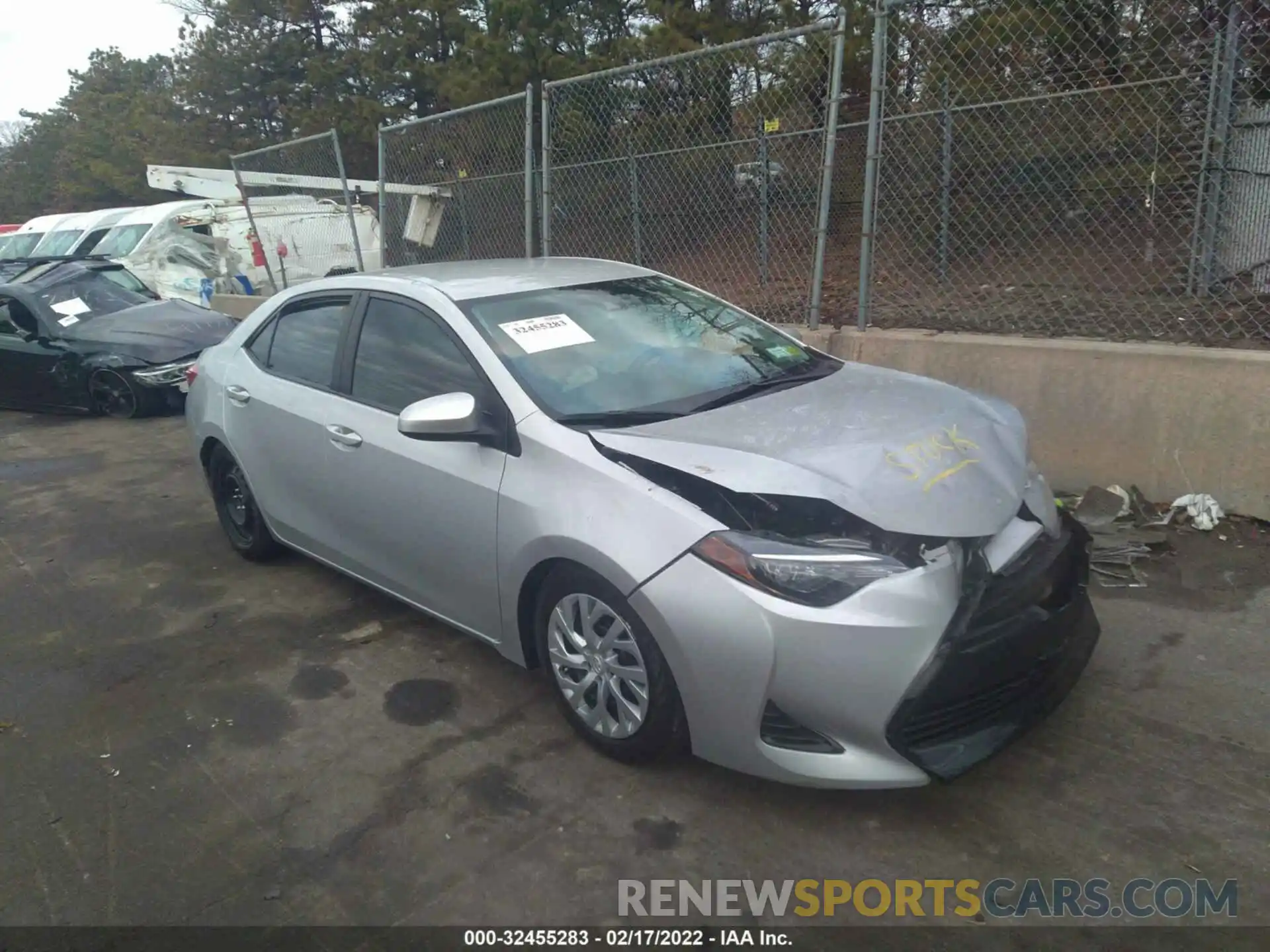 1 Photograph of a damaged car 5YFBURHE8KP937348 TOYOTA COROLLA 2019