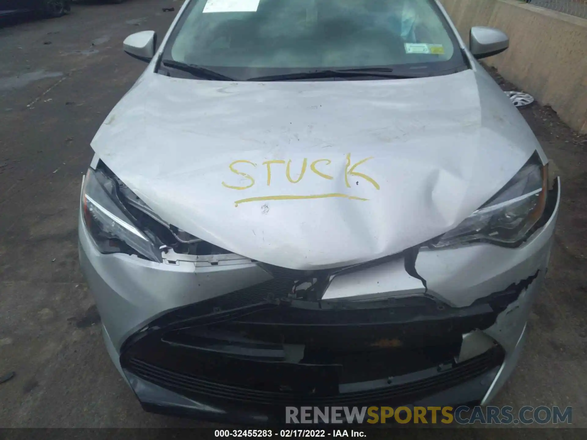 10 Photograph of a damaged car 5YFBURHE8KP937348 TOYOTA COROLLA 2019