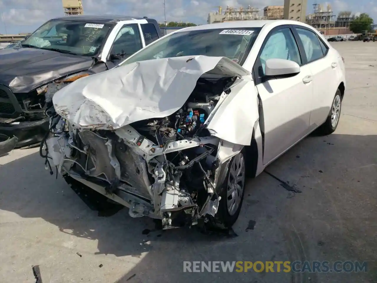 2 Photograph of a damaged car 5YFBURHE8KP937608 TOYOTA COROLLA 2019