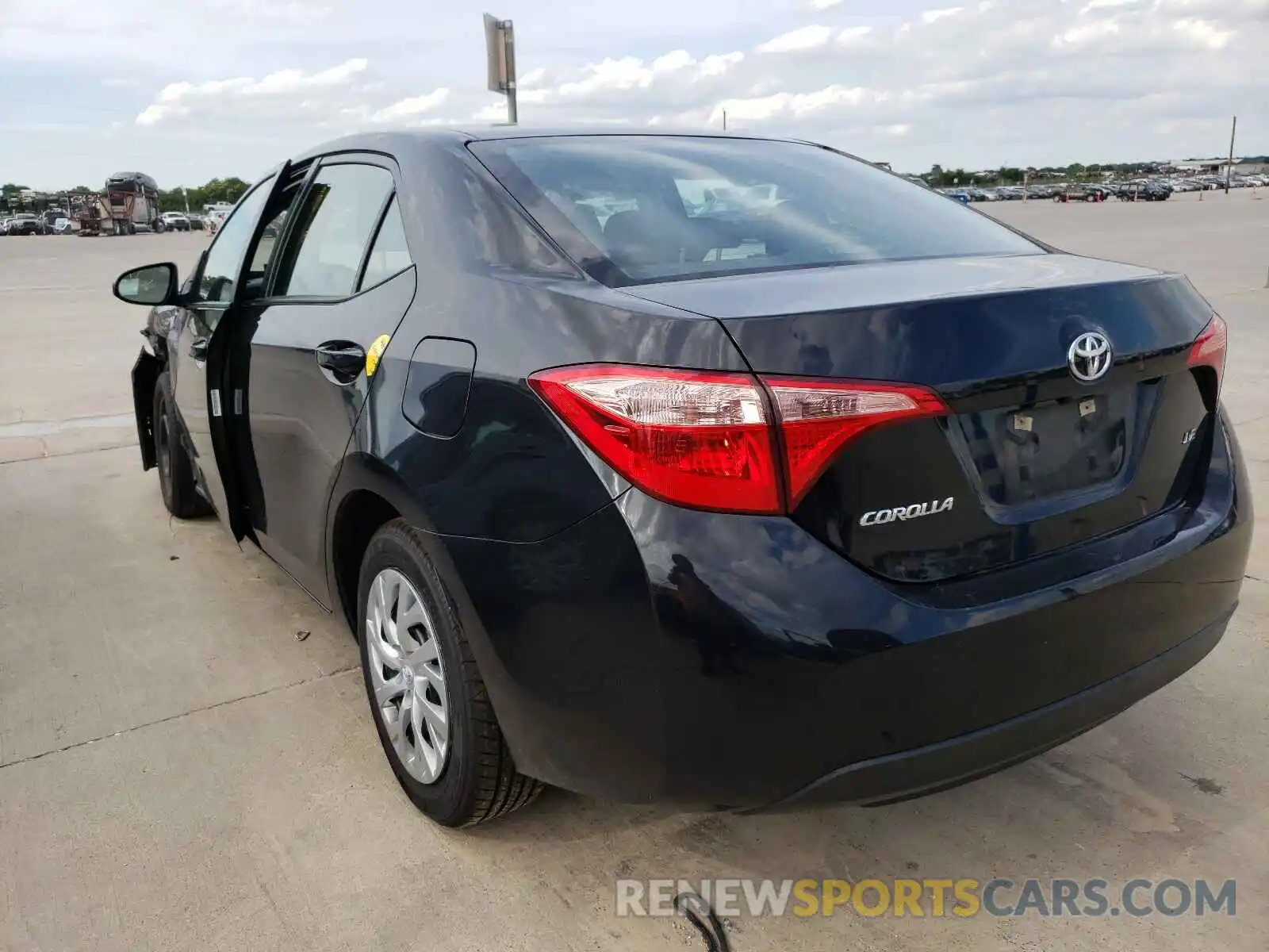 3 Photograph of a damaged car 5YFBURHE8KP939231 TOYOTA COROLLA 2019