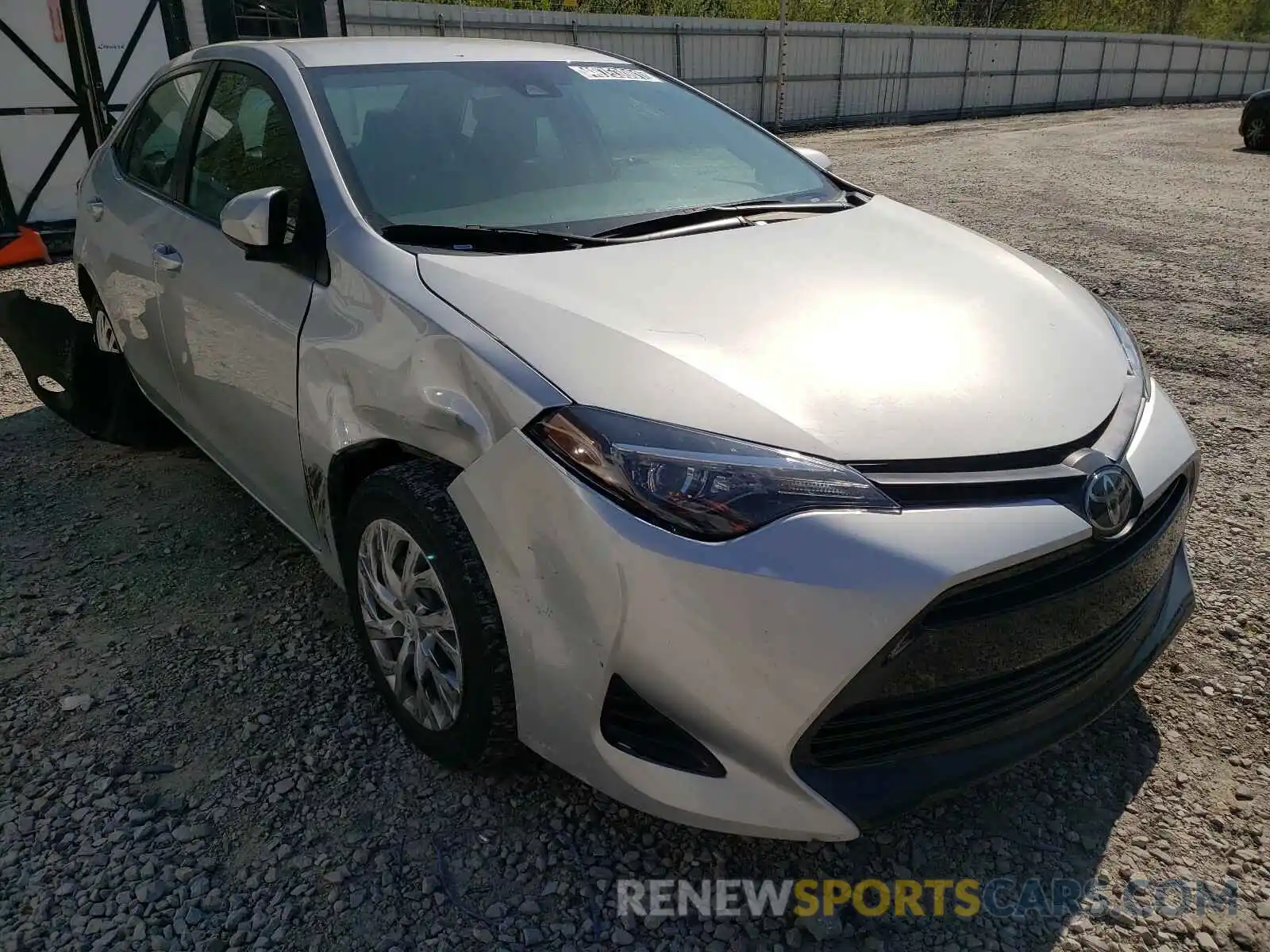 1 Photograph of a damaged car 5YFBURHE8KP939293 TOYOTA COROLLA 2019