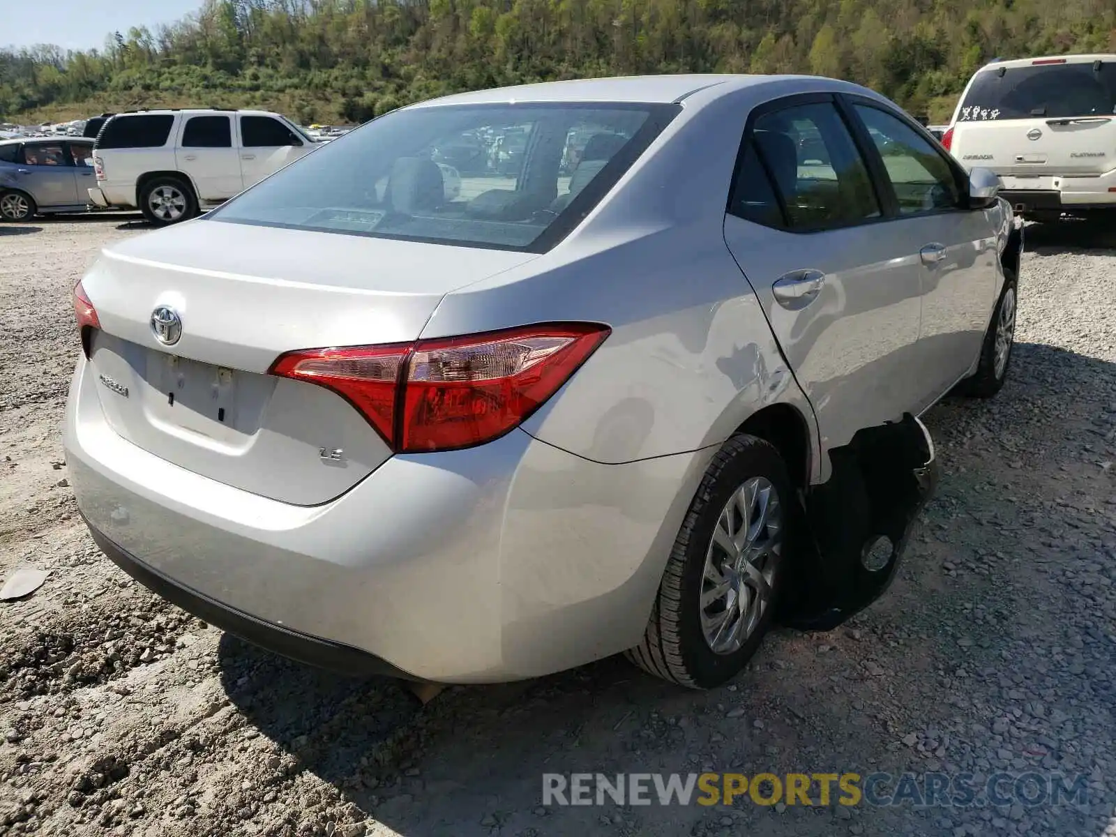 4 Photograph of a damaged car 5YFBURHE8KP939293 TOYOTA COROLLA 2019