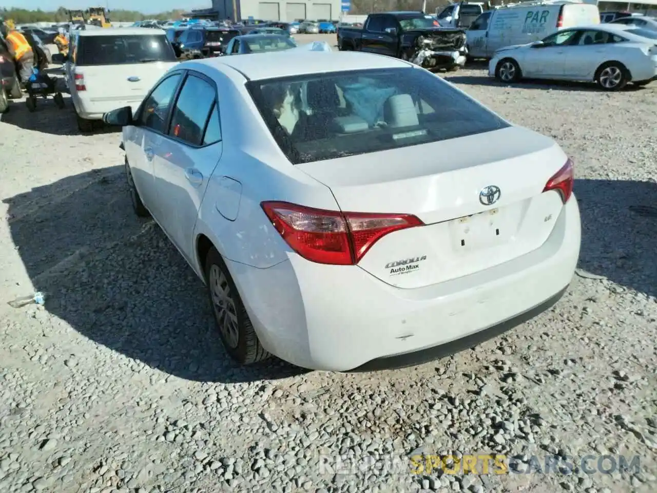 3 Photograph of a damaged car 5YFBURHE8KP939441 TOYOTA COROLLA 2019