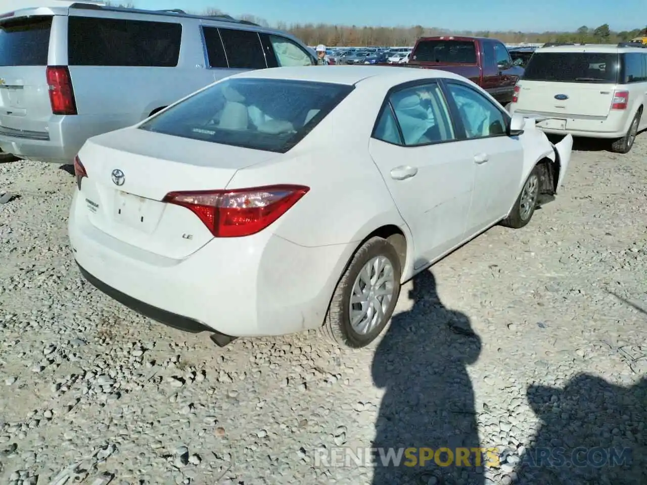 6 Photograph of a damaged car 5YFBURHE8KP939441 TOYOTA COROLLA 2019