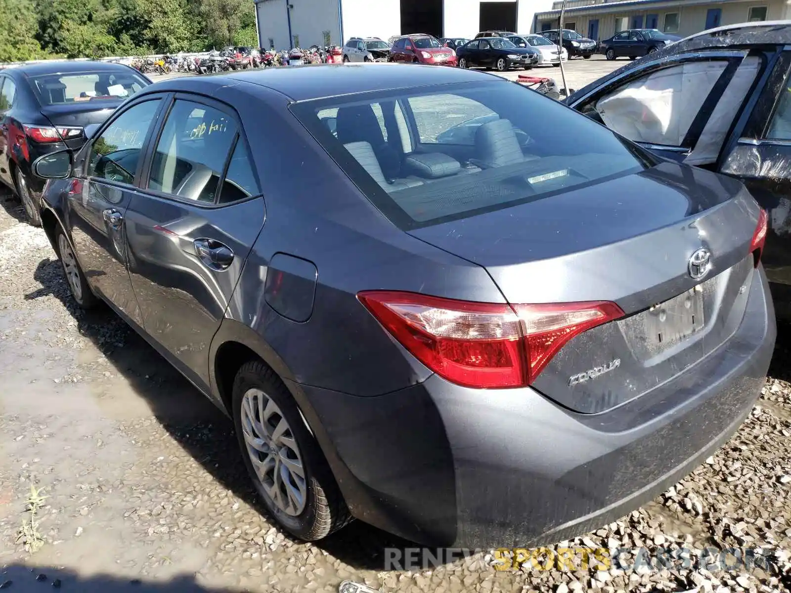 3 Photograph of a damaged car 5YFBURHE8KP940251 TOYOTA COROLLA 2019