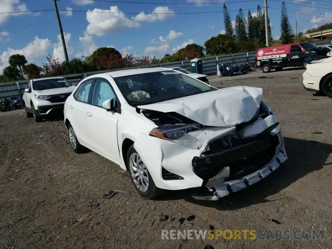 1 Photograph of a damaged car 5YFBURHE8KP940721 TOYOTA COROLLA 2019