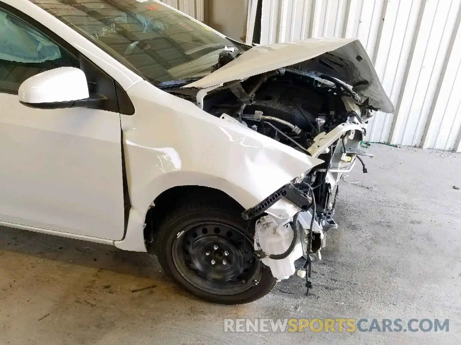 9 Photograph of a damaged car 5YFBURHE8KP940797 TOYOTA COROLLA 2019