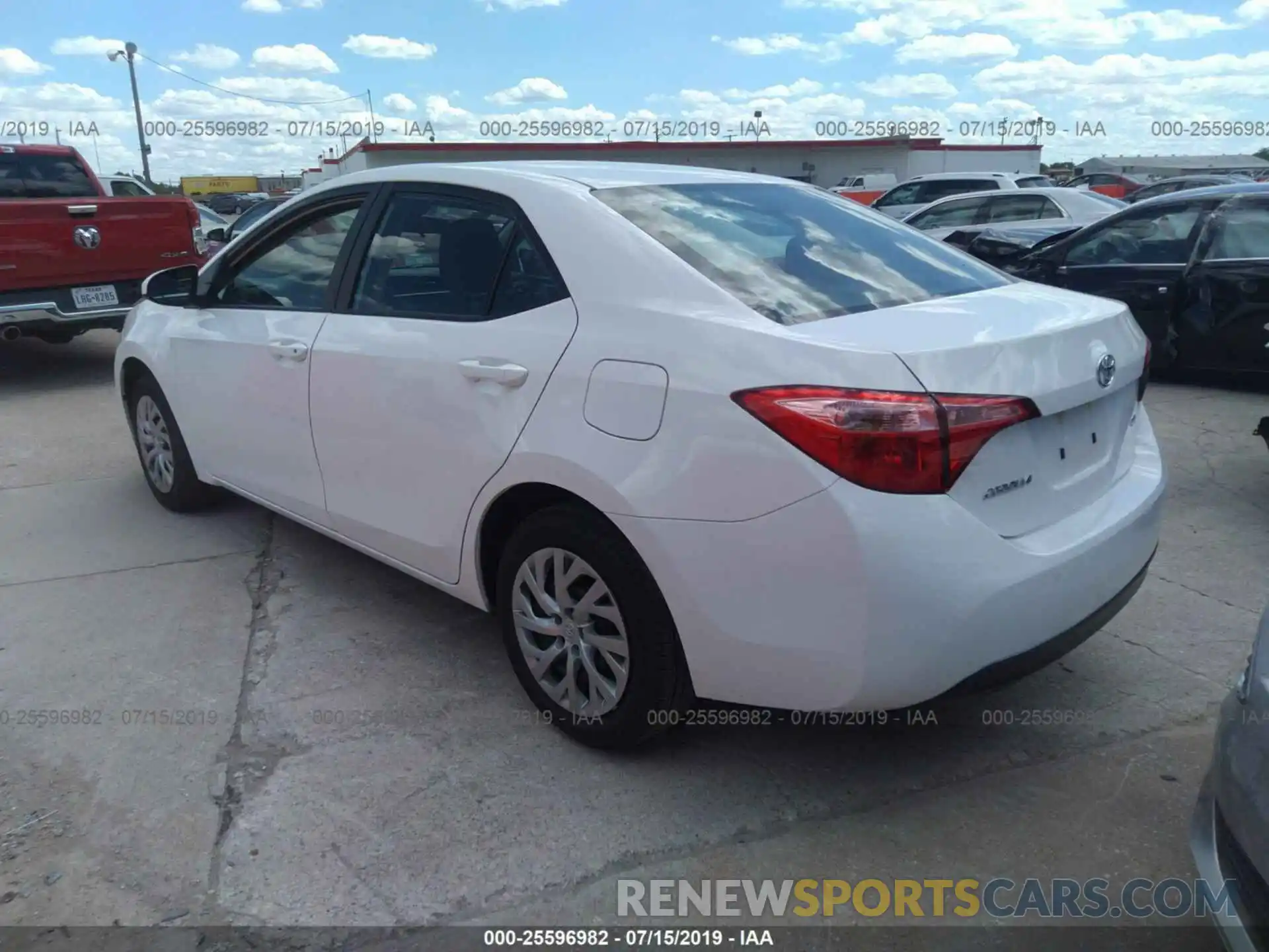 3 Photograph of a damaged car 5YFBURHE8KP940928 TOYOTA COROLLA 2019