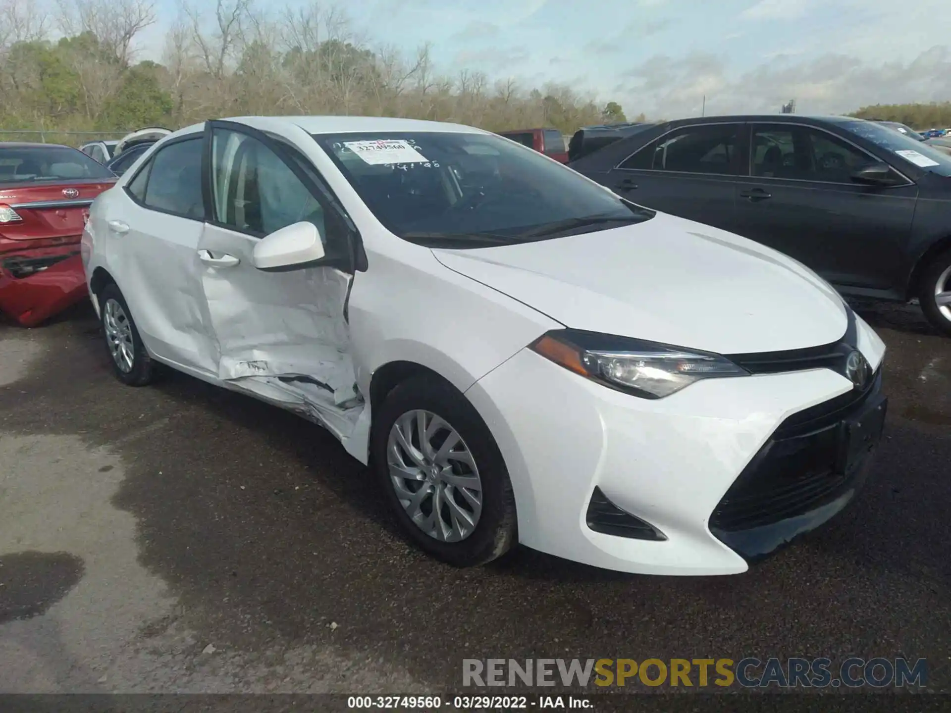 1 Photograph of a damaged car 5YFBURHE8KP941108 TOYOTA COROLLA 2019