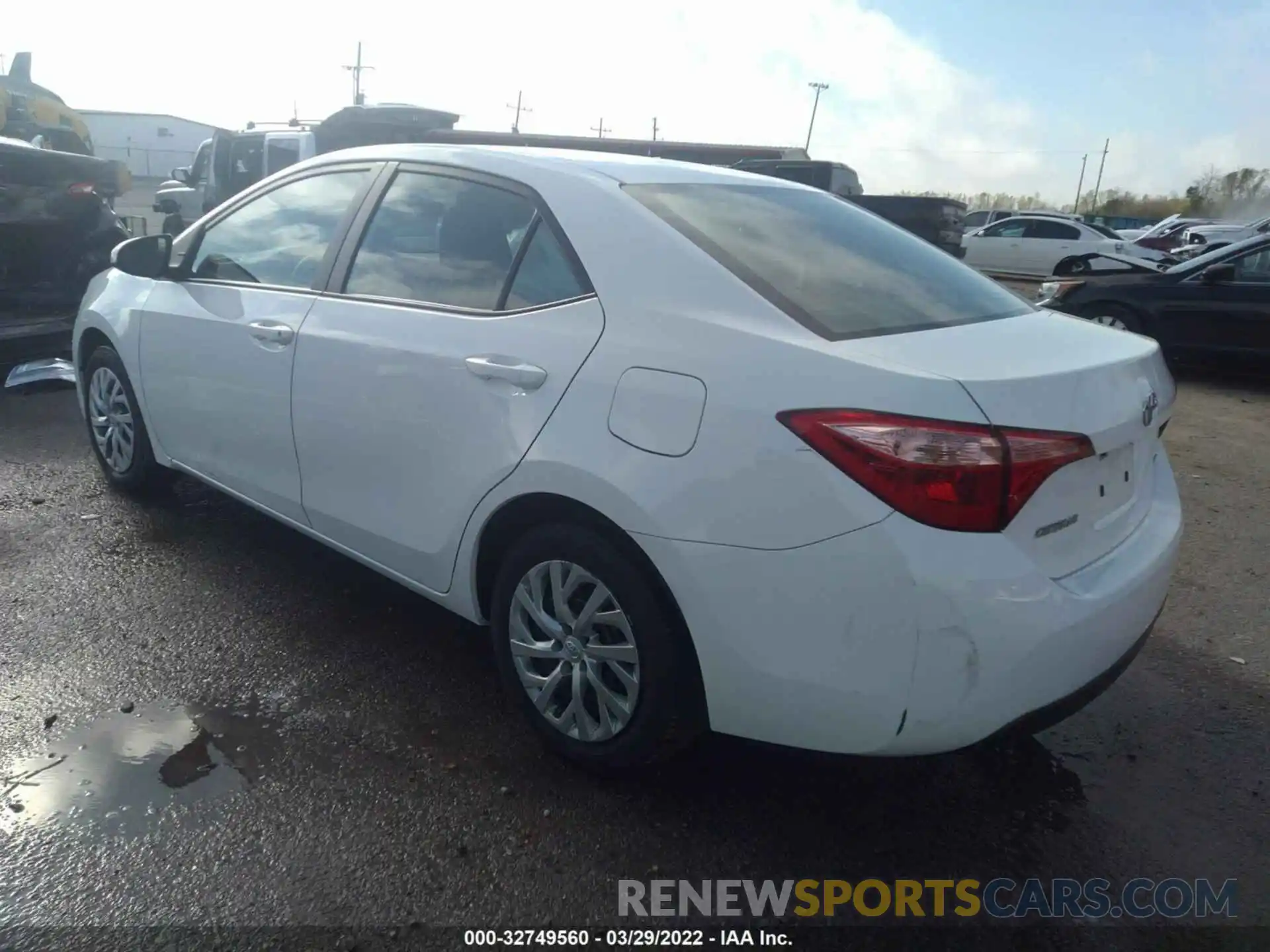 3 Photograph of a damaged car 5YFBURHE8KP941108 TOYOTA COROLLA 2019