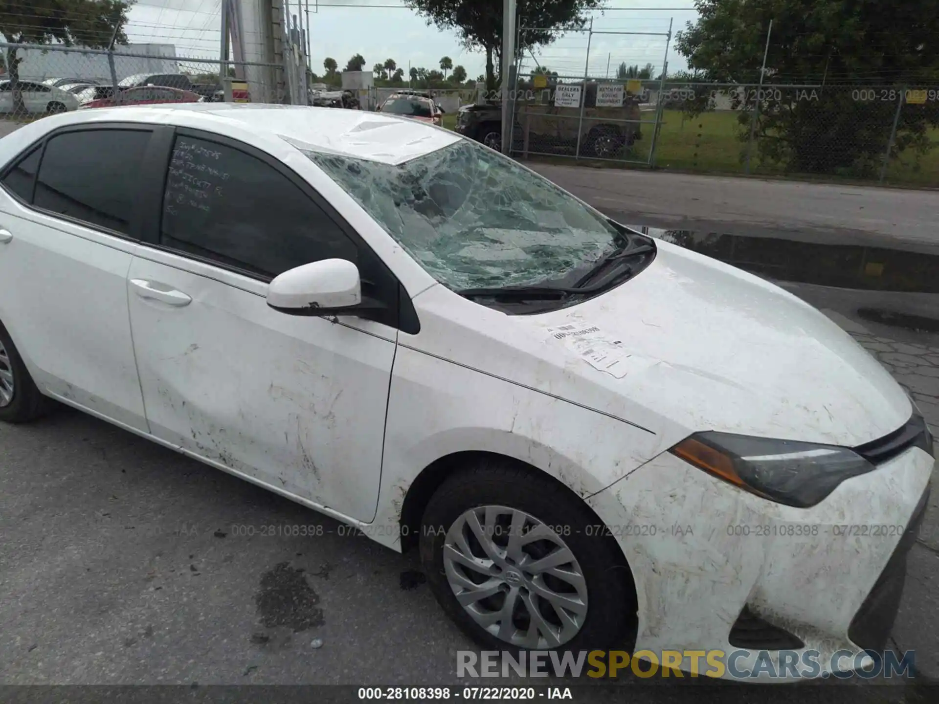 6 Photograph of a damaged car 5YFBURHE8KP941884 TOYOTA COROLLA 2019