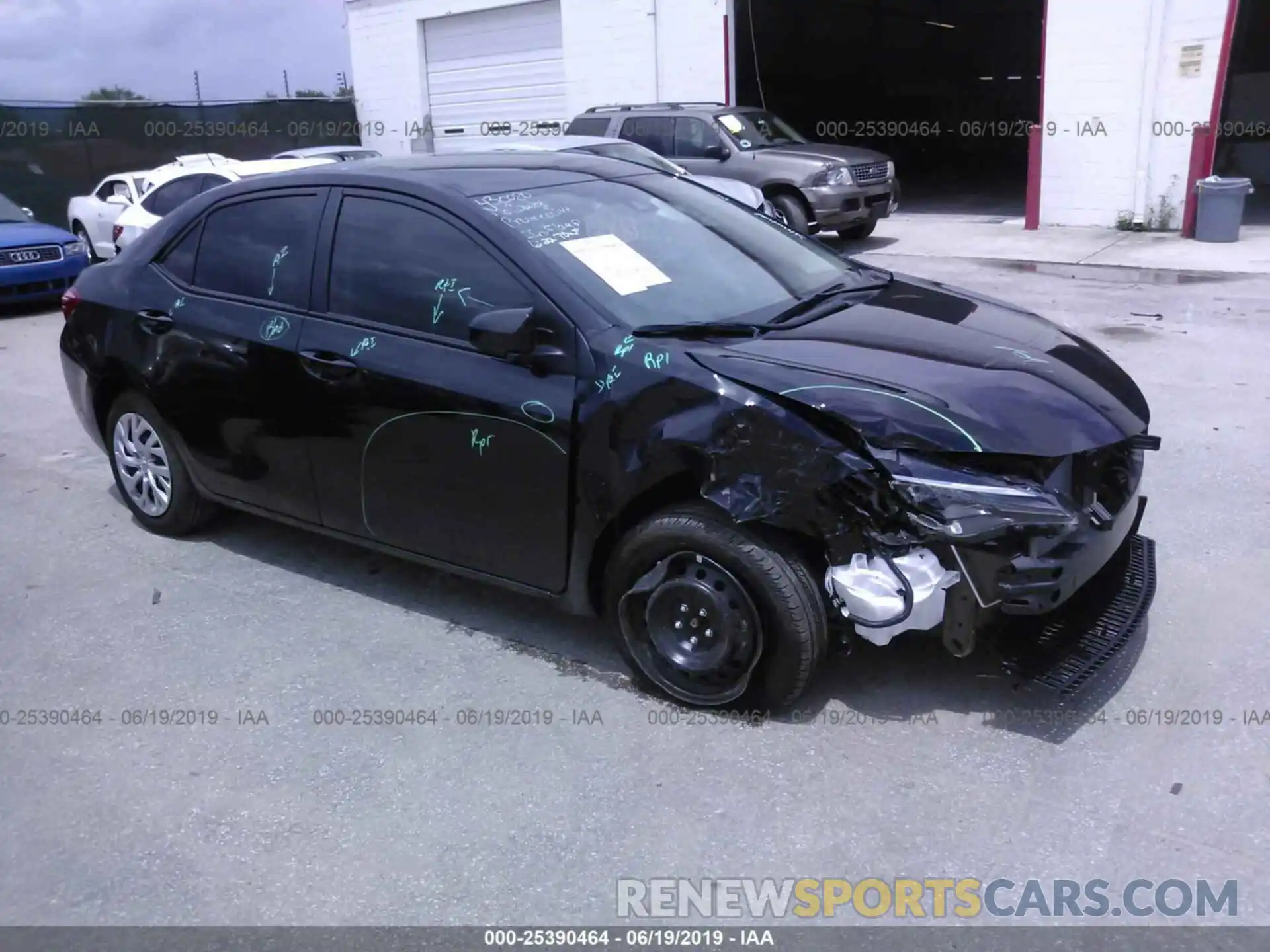 1 Photograph of a damaged car 5YFBURHE8KP942839 TOYOTA COROLLA 2019