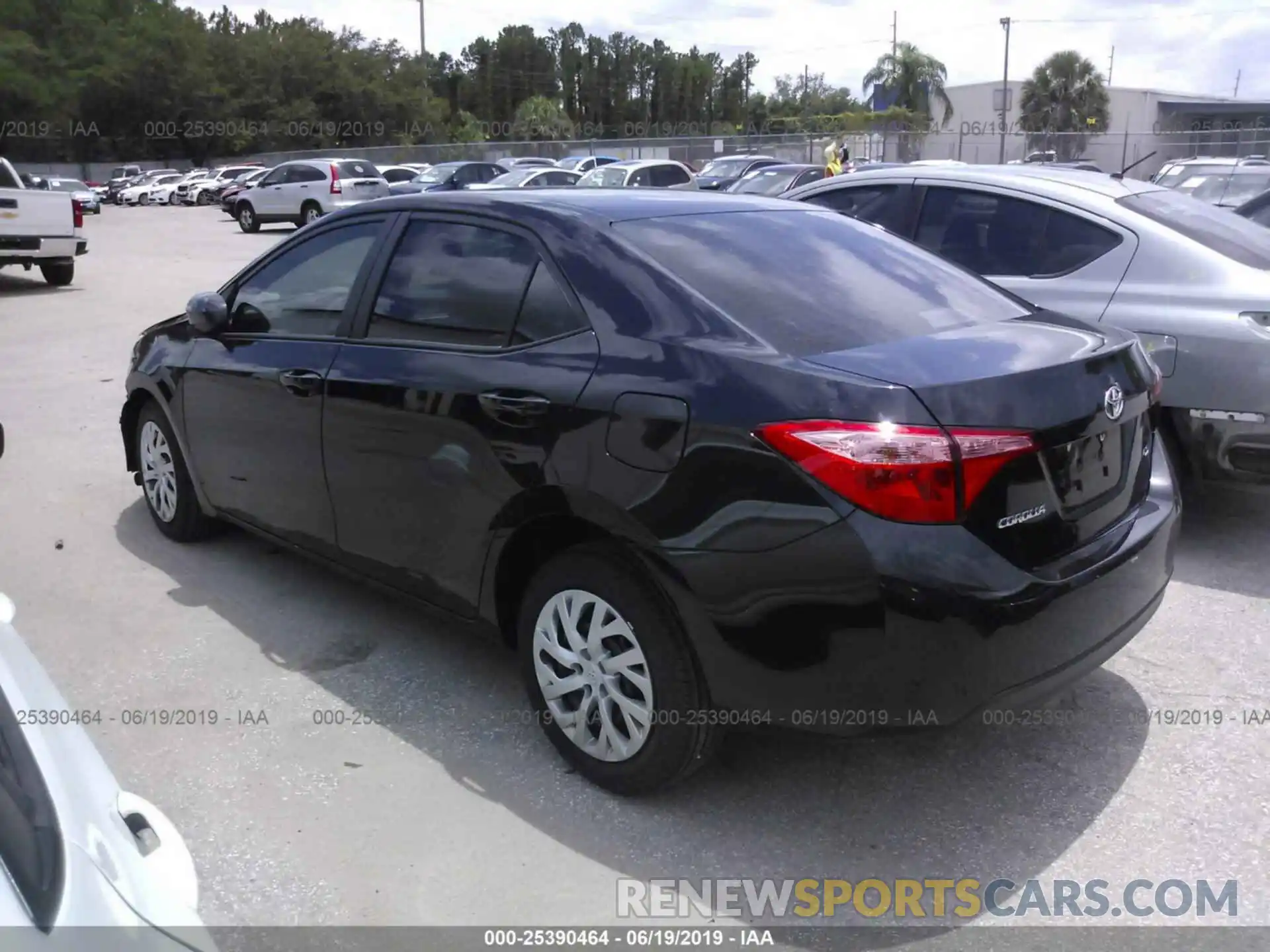 3 Photograph of a damaged car 5YFBURHE8KP942839 TOYOTA COROLLA 2019