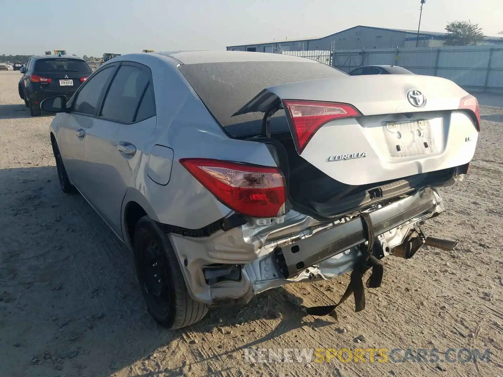 3 Photograph of a damaged car 5YFBURHE8KP943327 TOYOTA COROLLA 2019