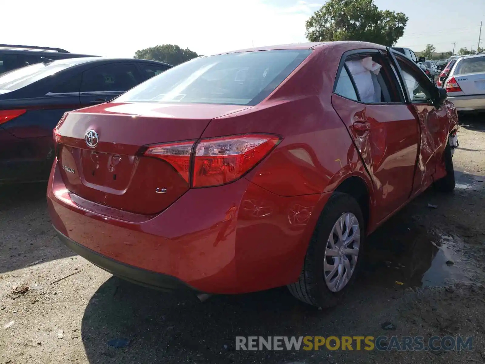 4 Photograph of a damaged car 5YFBURHE8KP943652 TOYOTA COROLLA 2019