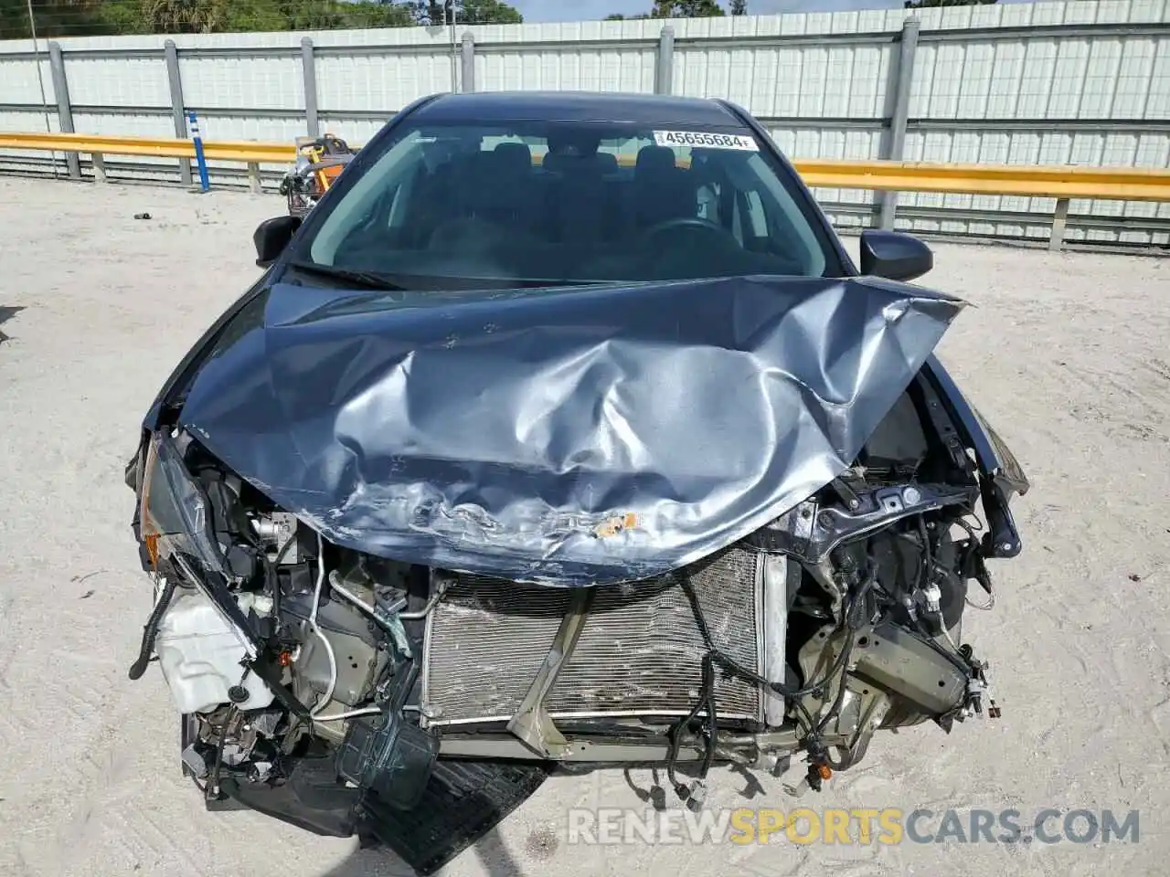 5 Photograph of a damaged car 5YFBURHE8KP944686 TOYOTA COROLLA 2019