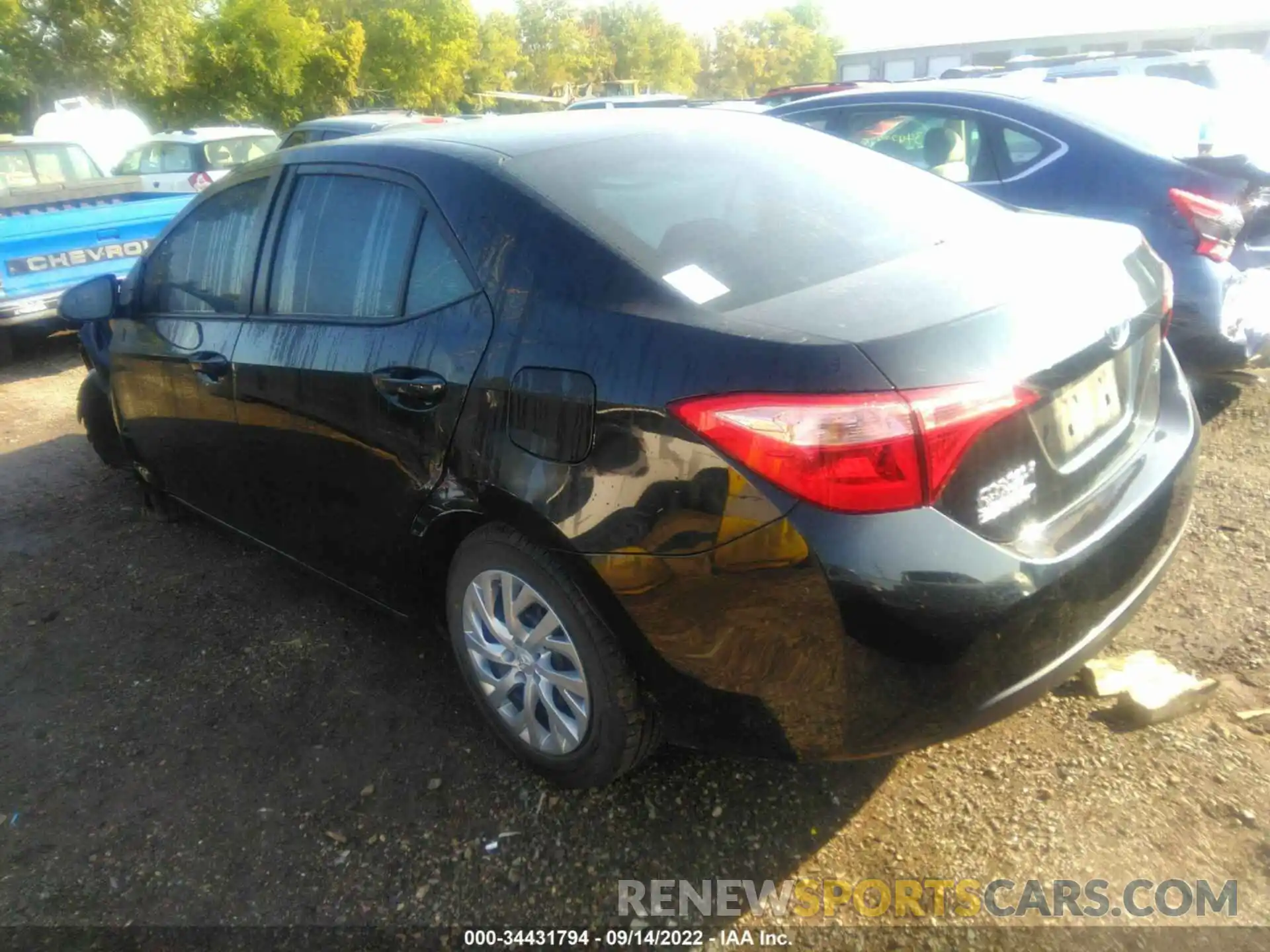 3 Photograph of a damaged car 5YFBURHE8KP944929 TOYOTA COROLLA 2019