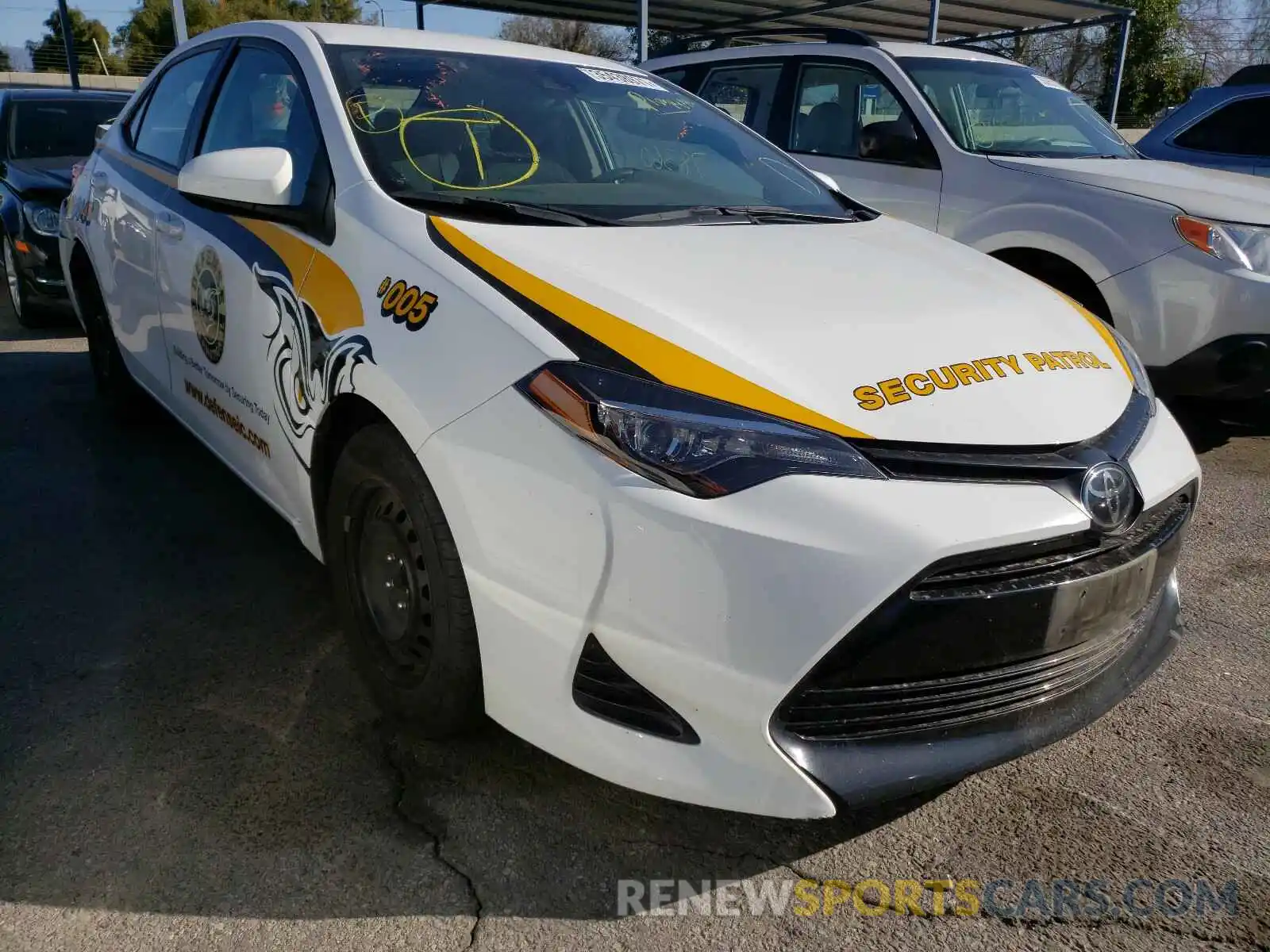 1 Photograph of a damaged car 5YFBURHE8KP945935 TOYOTA COROLLA 2019