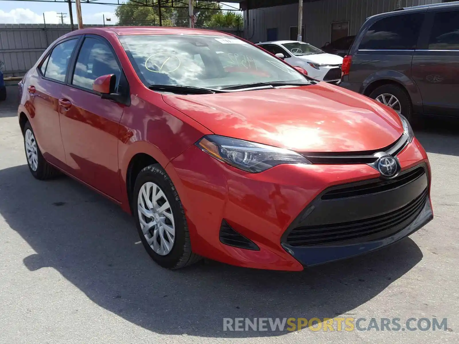 1 Photograph of a damaged car 5YFBURHE8KP946843 TOYOTA COROLLA 2019