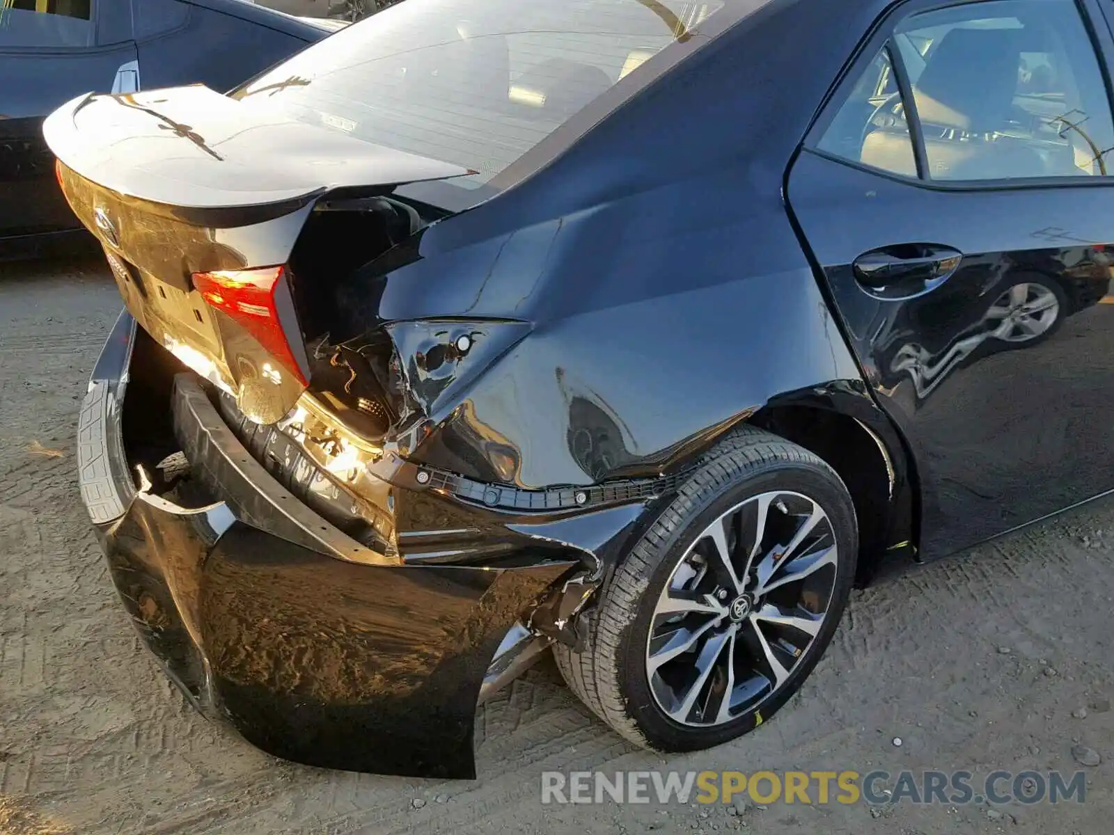 9 Photograph of a damaged car 5YFBURHE8KP948706 TOYOTA COROLLA 2019