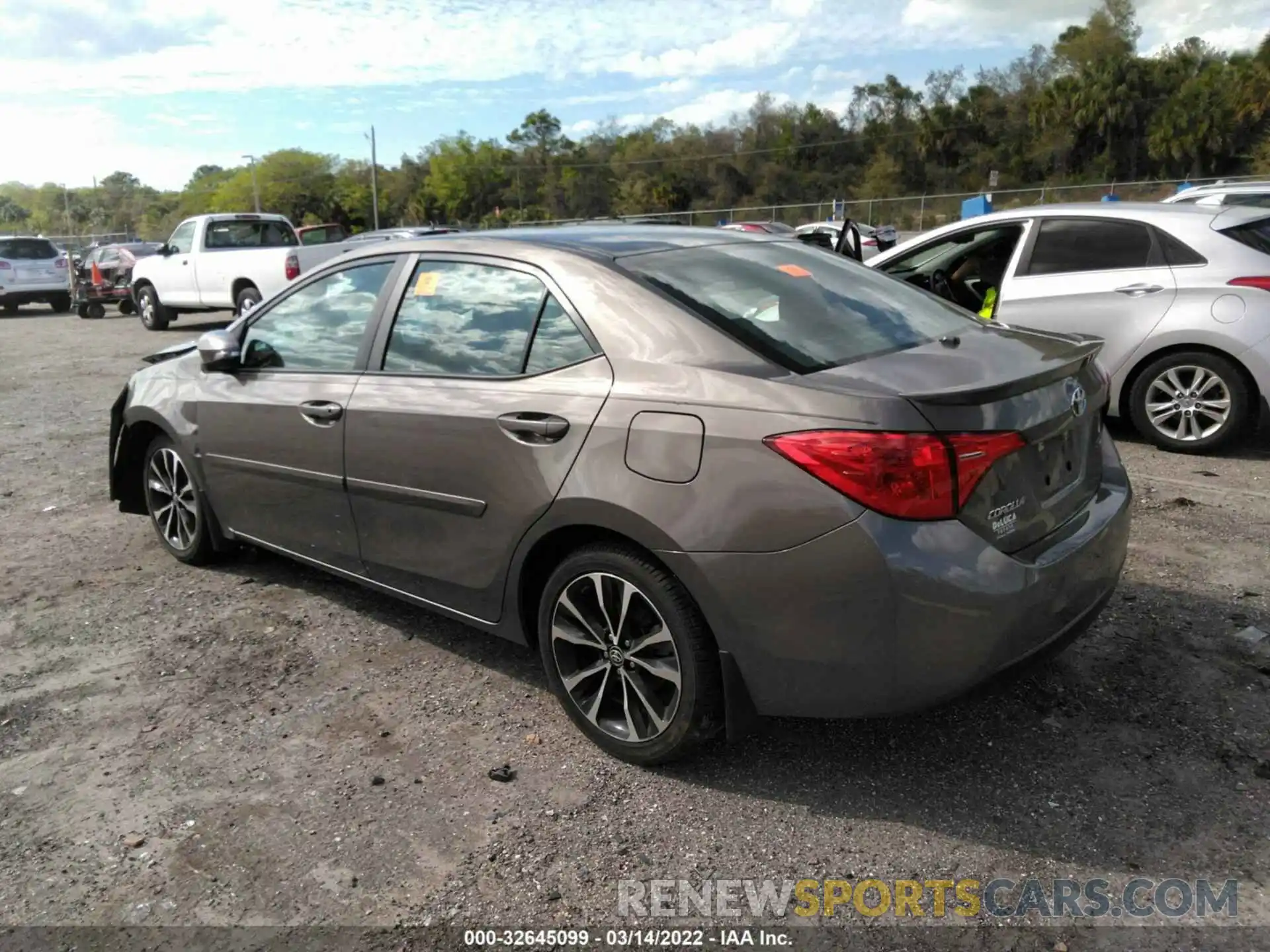 3 Photograph of a damaged car 5YFBURHE8KP948916 TOYOTA COROLLA 2019