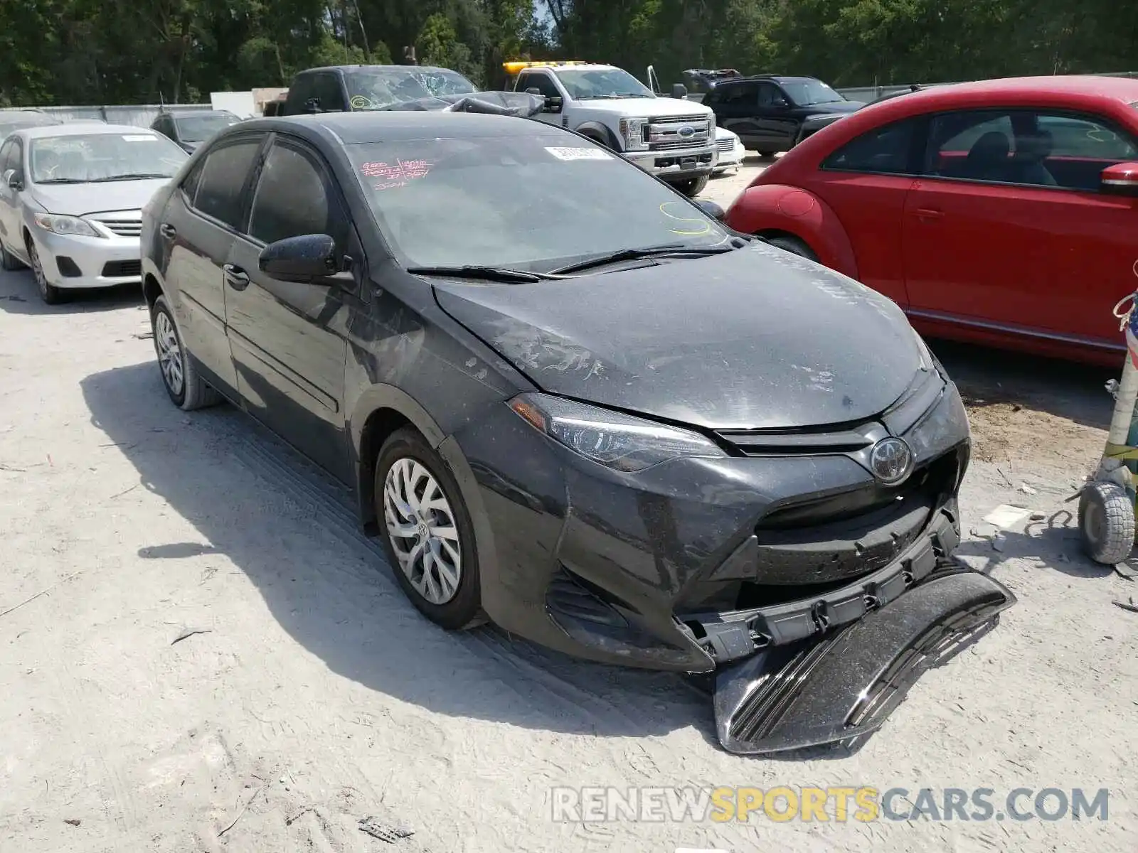 1 Photograph of a damaged car 5YFBURHE8KP948933 TOYOTA COROLLA 2019