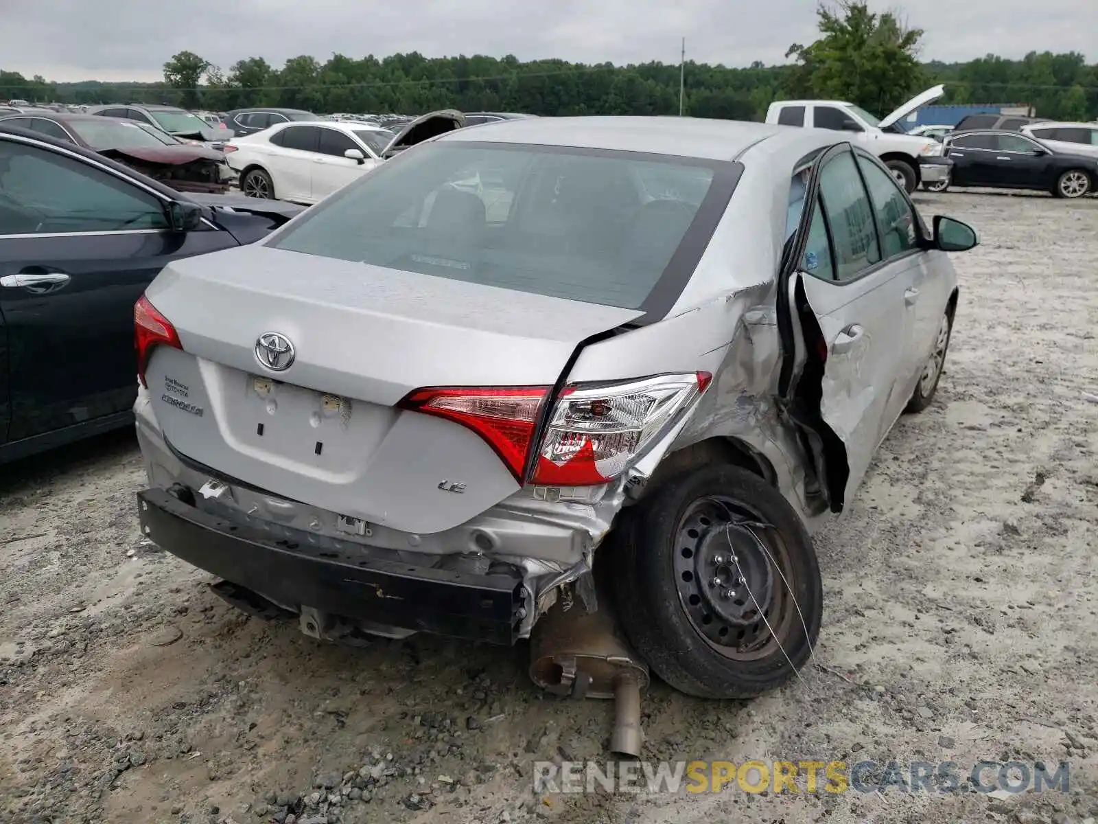 4 Photograph of a damaged car 5YFBURHE8KP949550 TOYOTA COROLLA 2019