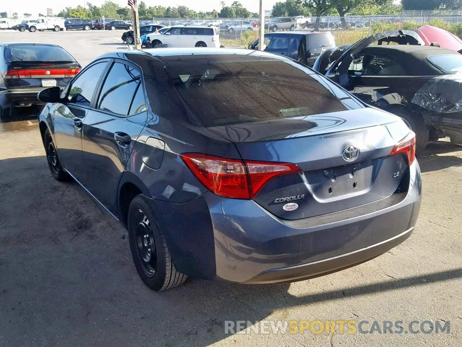 3 Photograph of a damaged car 5YFBURHE8KP949578 TOYOTA COROLLA 2019